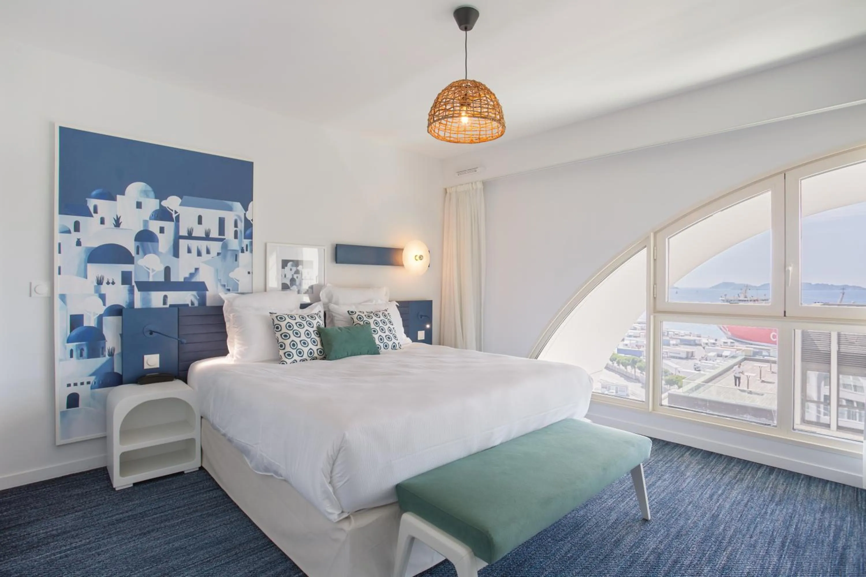 Bedroom, Bed in Appart Hotel Odalys City Marseille Centre Euromed