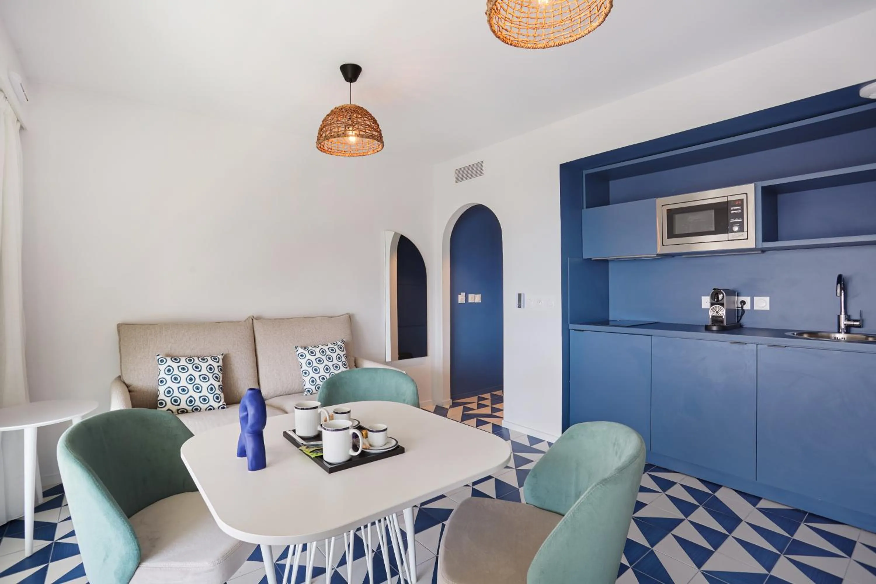 TV and multimedia in Appart Hotel Odalys City Marseille Centre Euromed