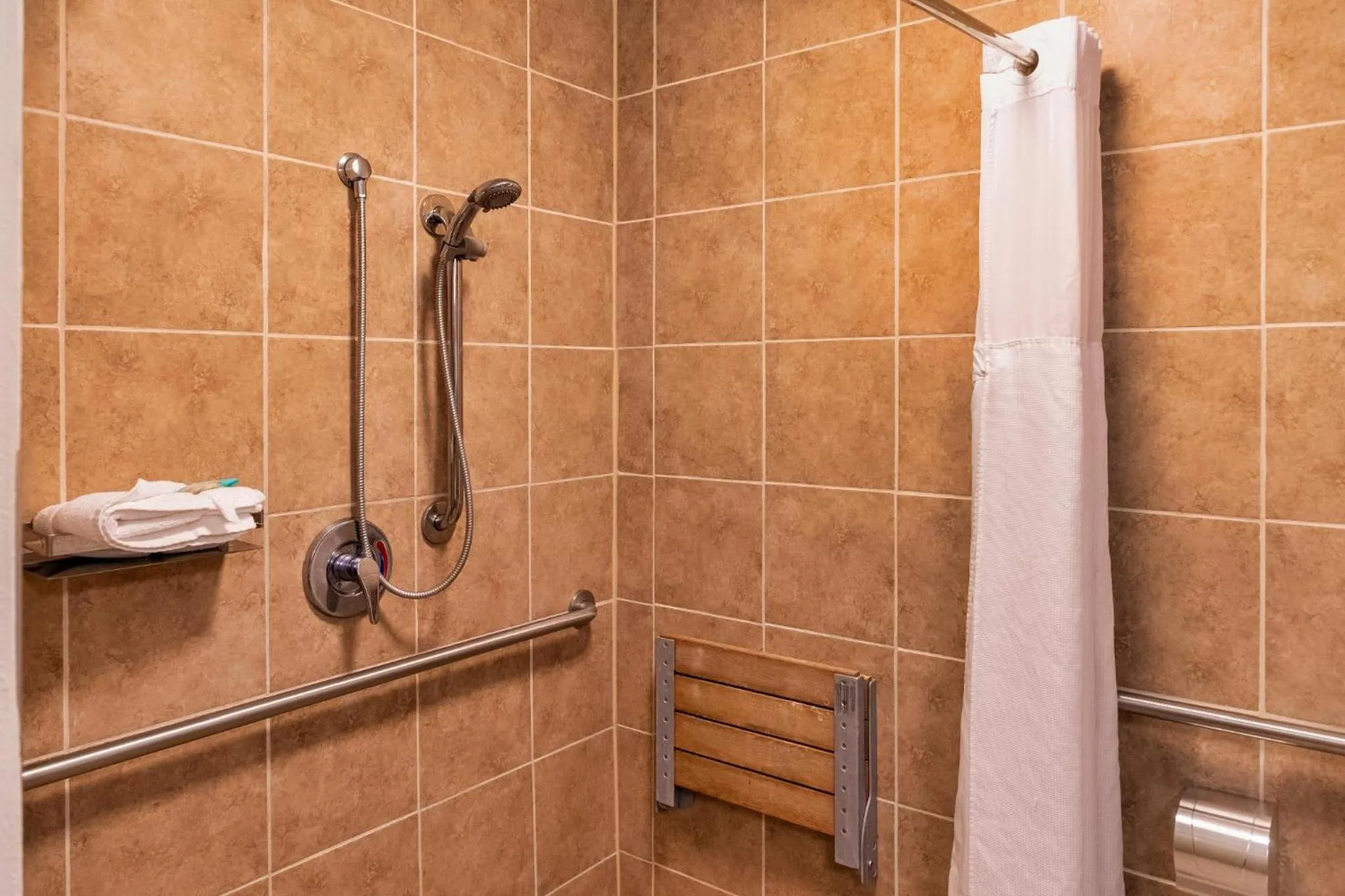 Shower in Cottonwood Suites Savannah Hotel & Conference Center