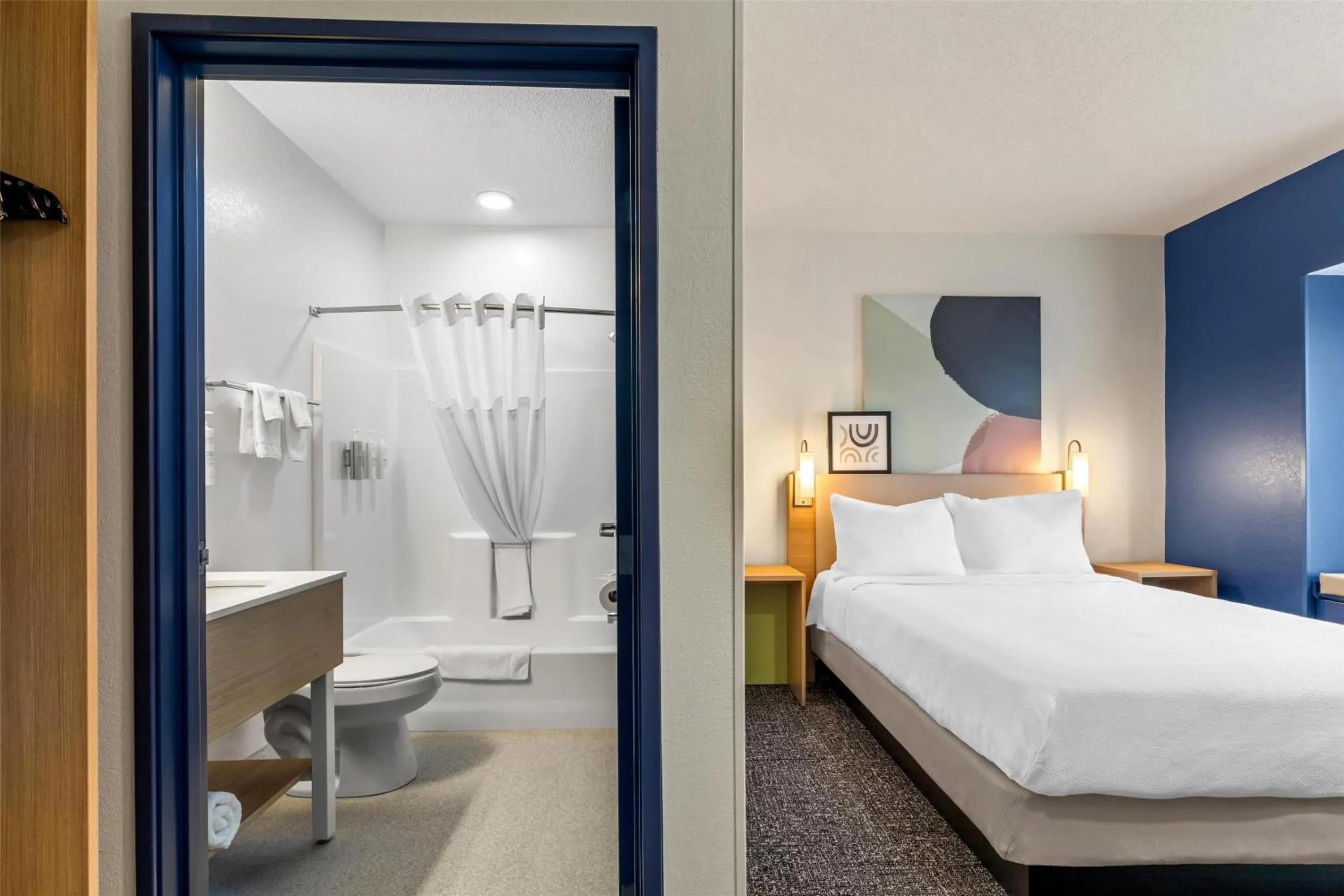 Bed in Spark by Hilton Wilkes Barre