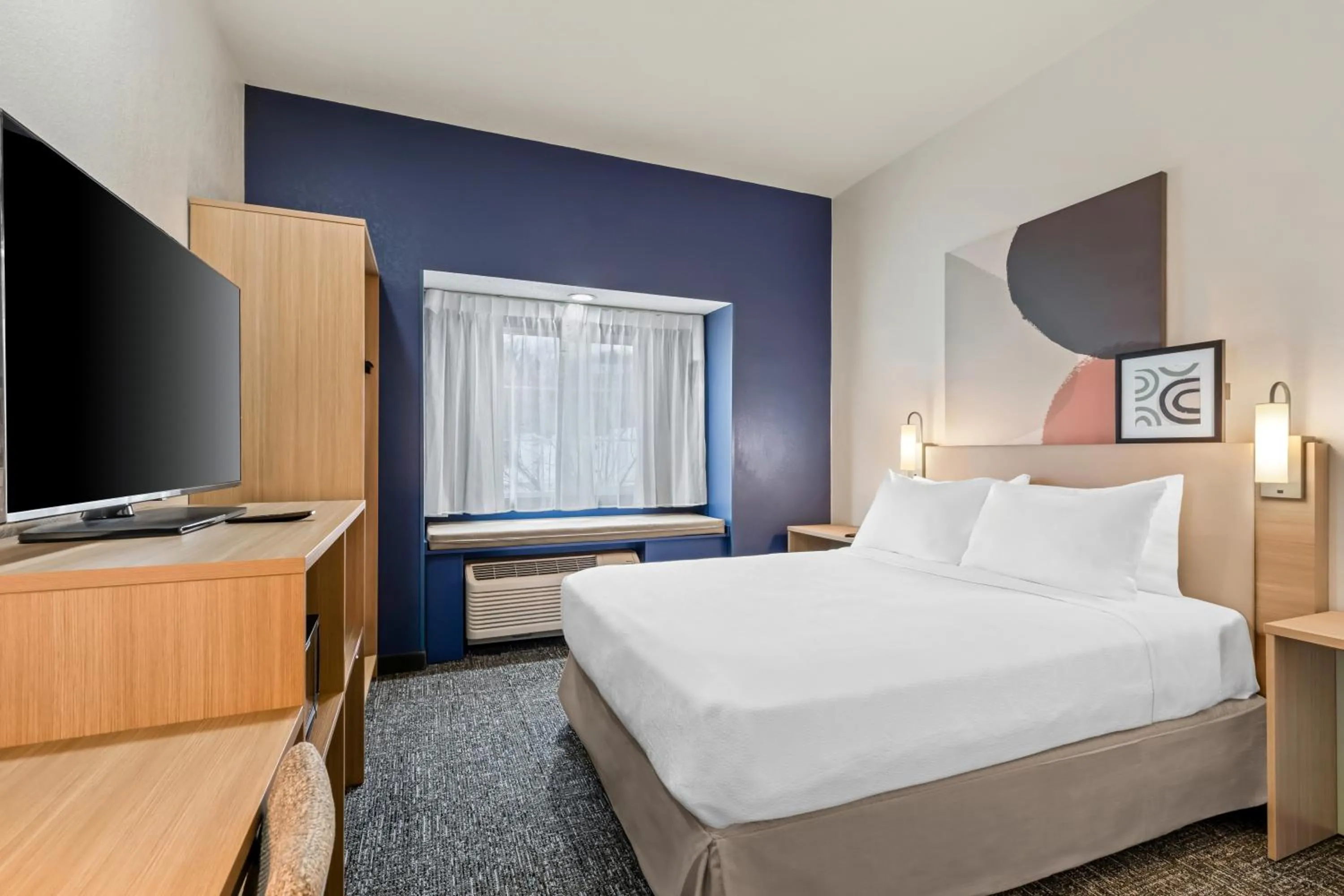 Bed in Spark by Hilton Wilkes Barre