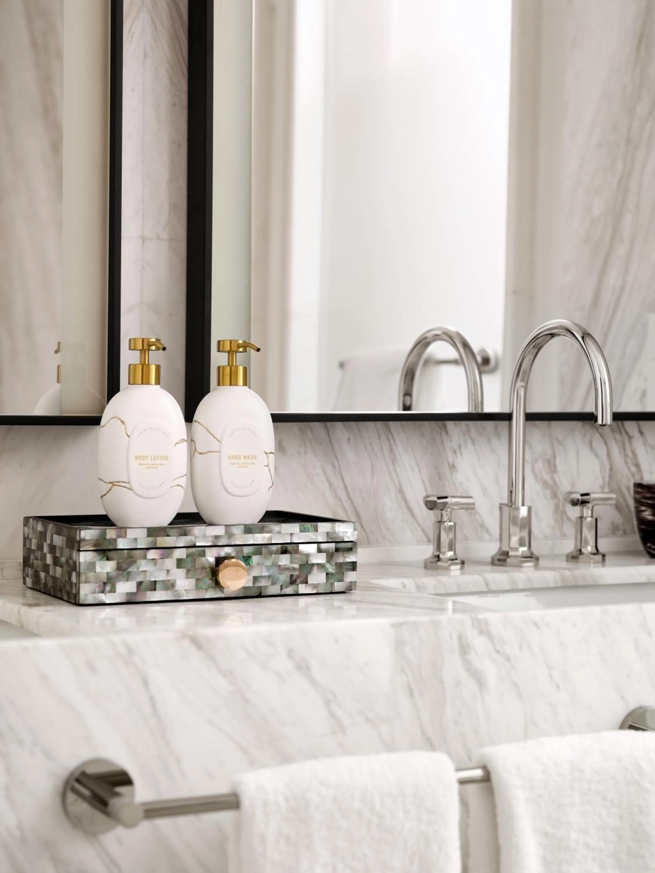 Bathroom in The Lana - Dorchester Collection