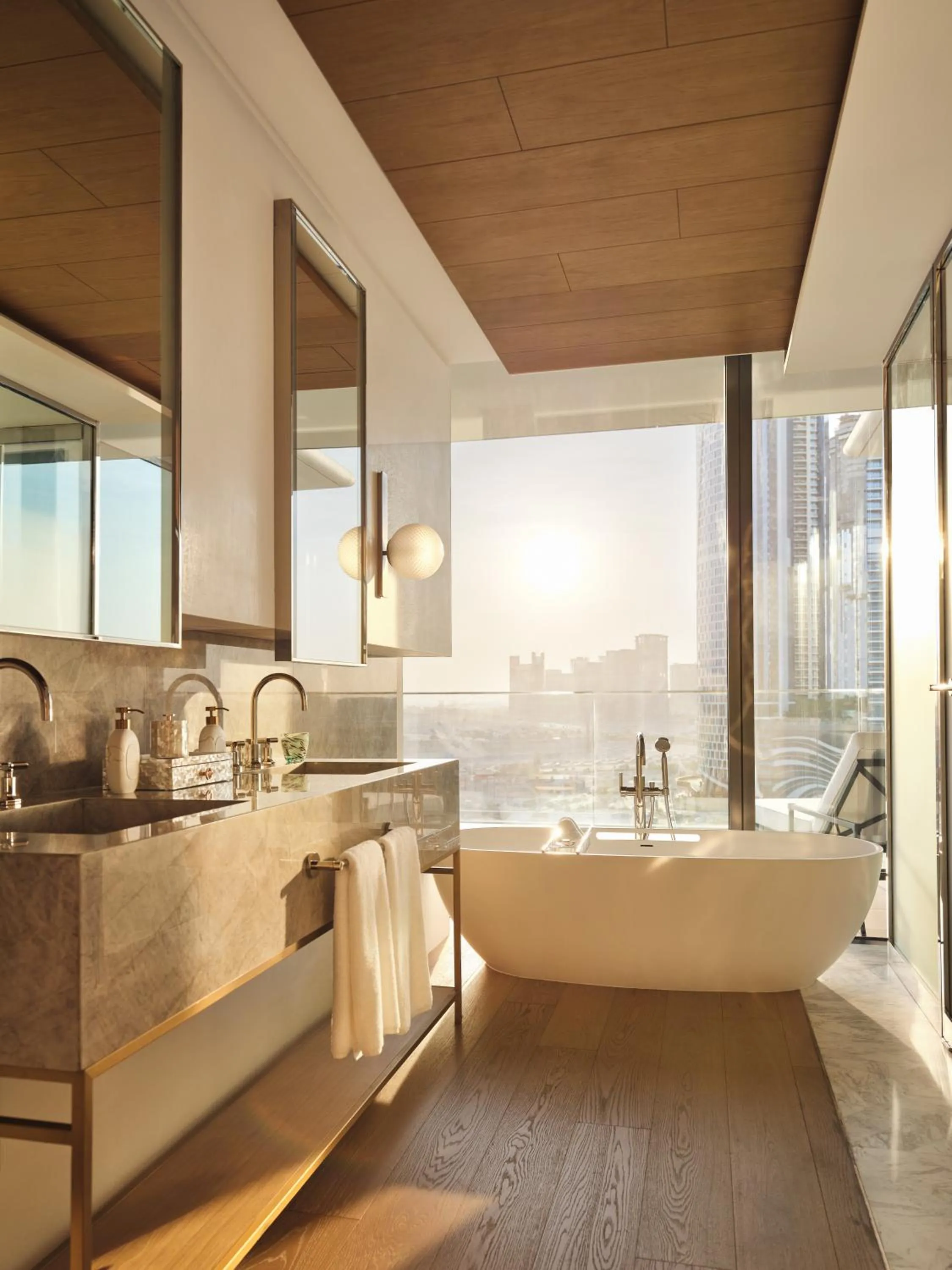 Bathroom, Bed in The Lana - Dorchester Collection