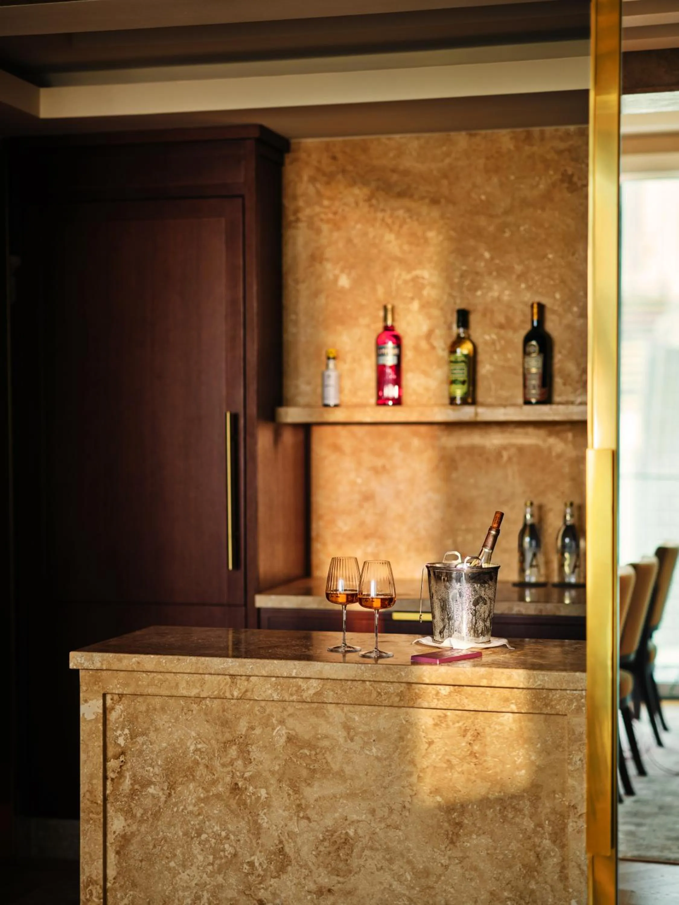 oven in The Lana - Dorchester Collection