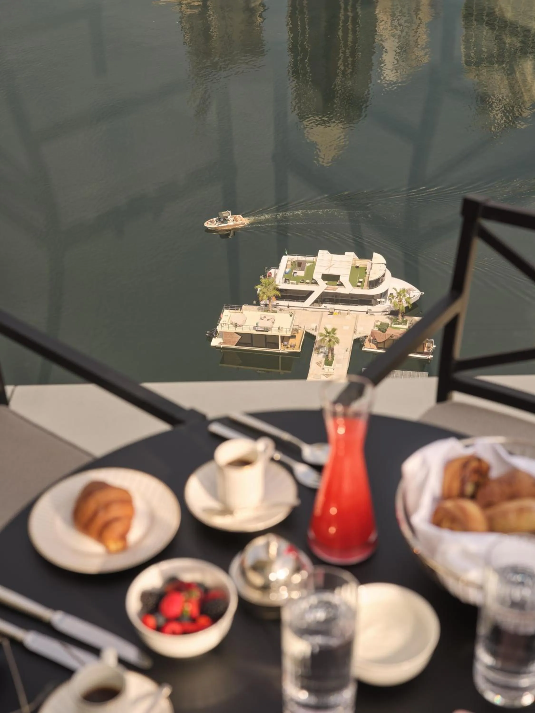 Balcony/Terrace in The Lana - Dorchester Collection