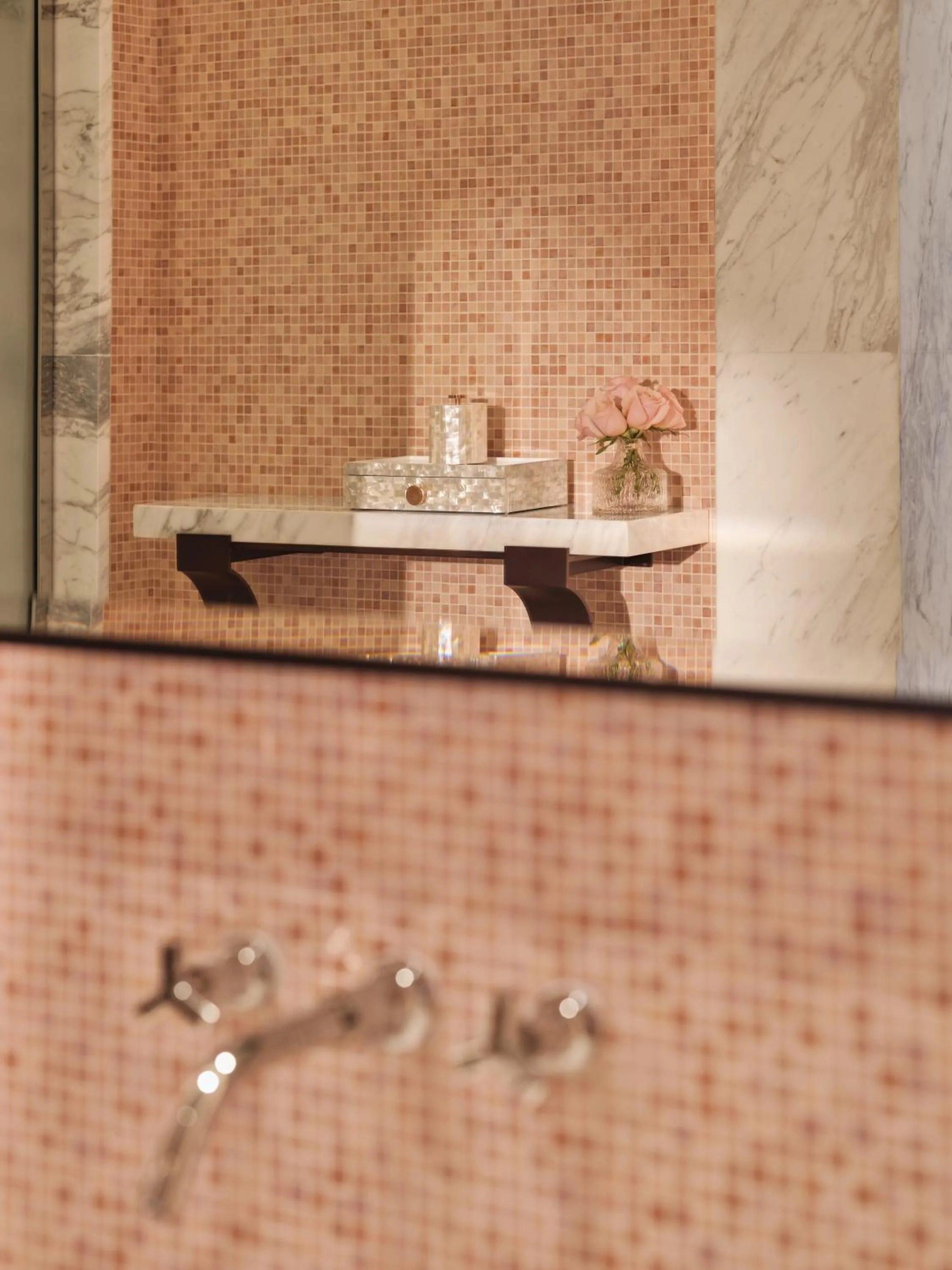 Bathroom in The Lana - Dorchester Collection