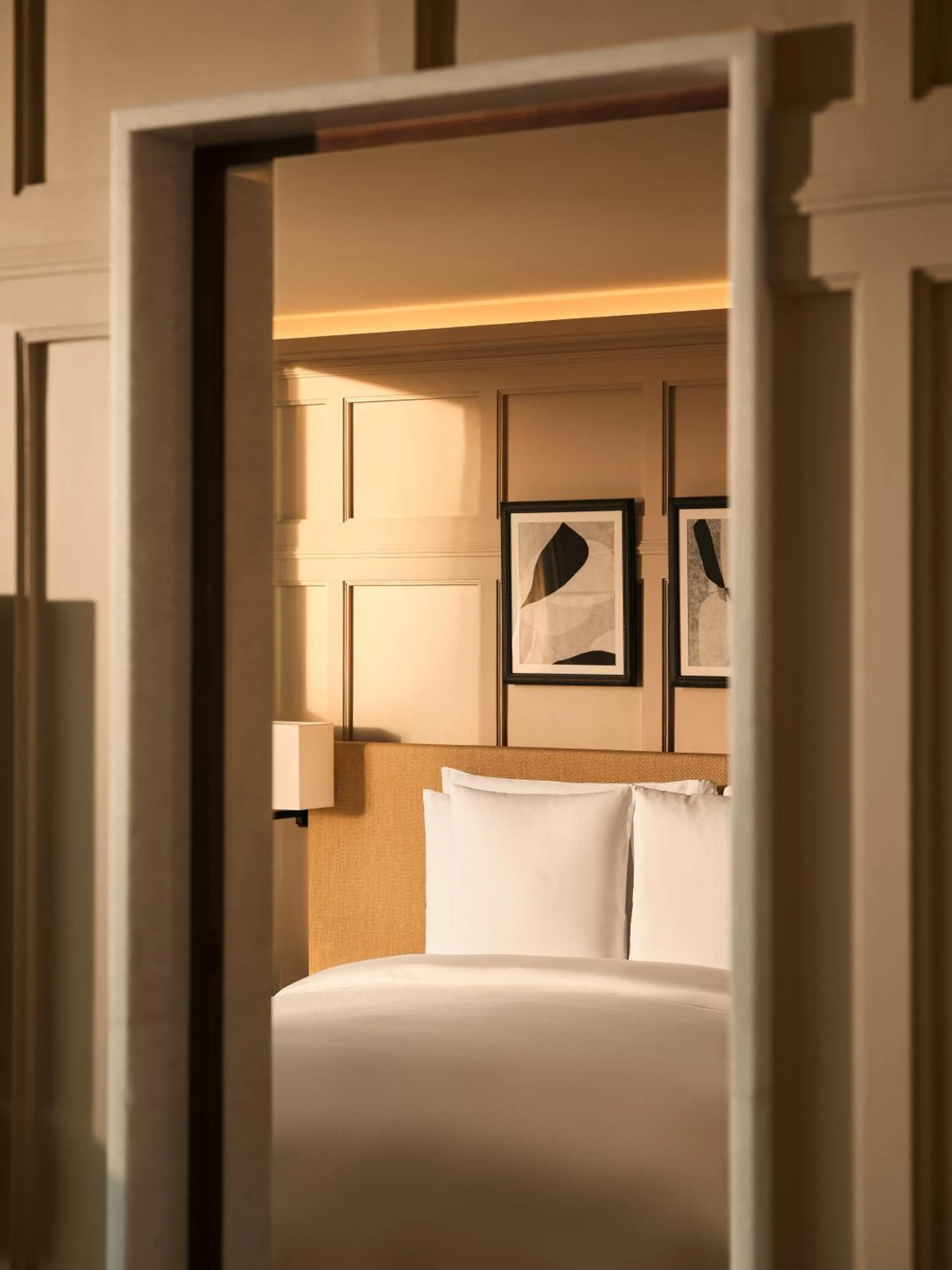 Bed in The Lana - Dorchester Collection