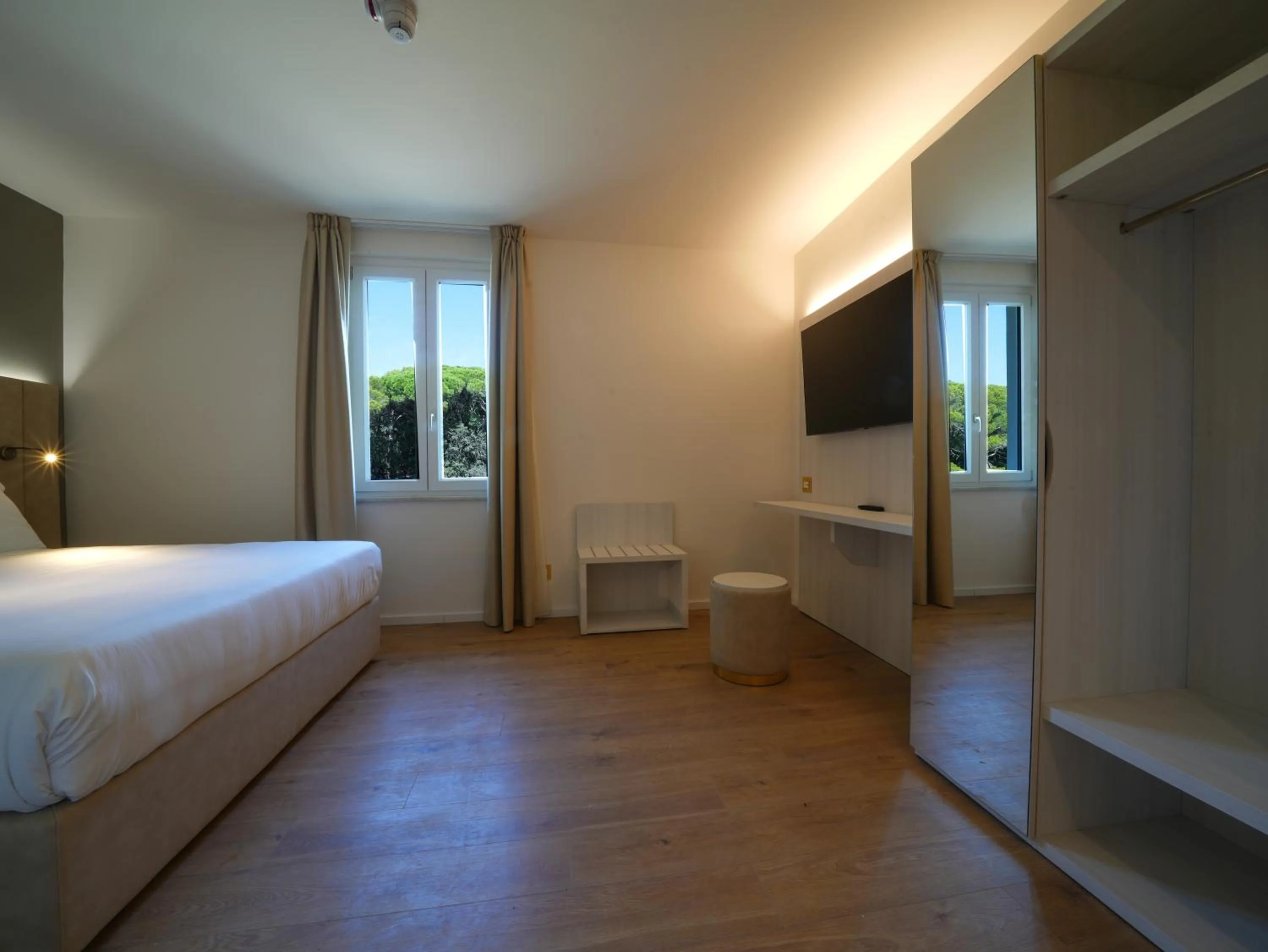 Bedroom, Bed in Hotiday Castiglioncello Suite