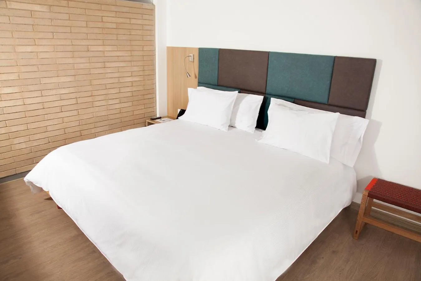 Bed in Hotel Viaggio Teleport City Suites