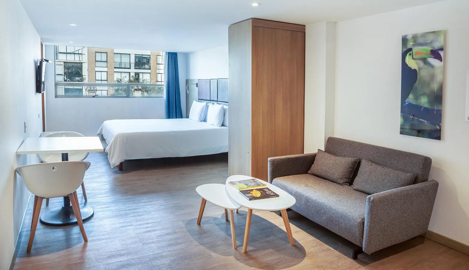 Bathroom, Bed in Hotel Viaggio Teleport City Suites