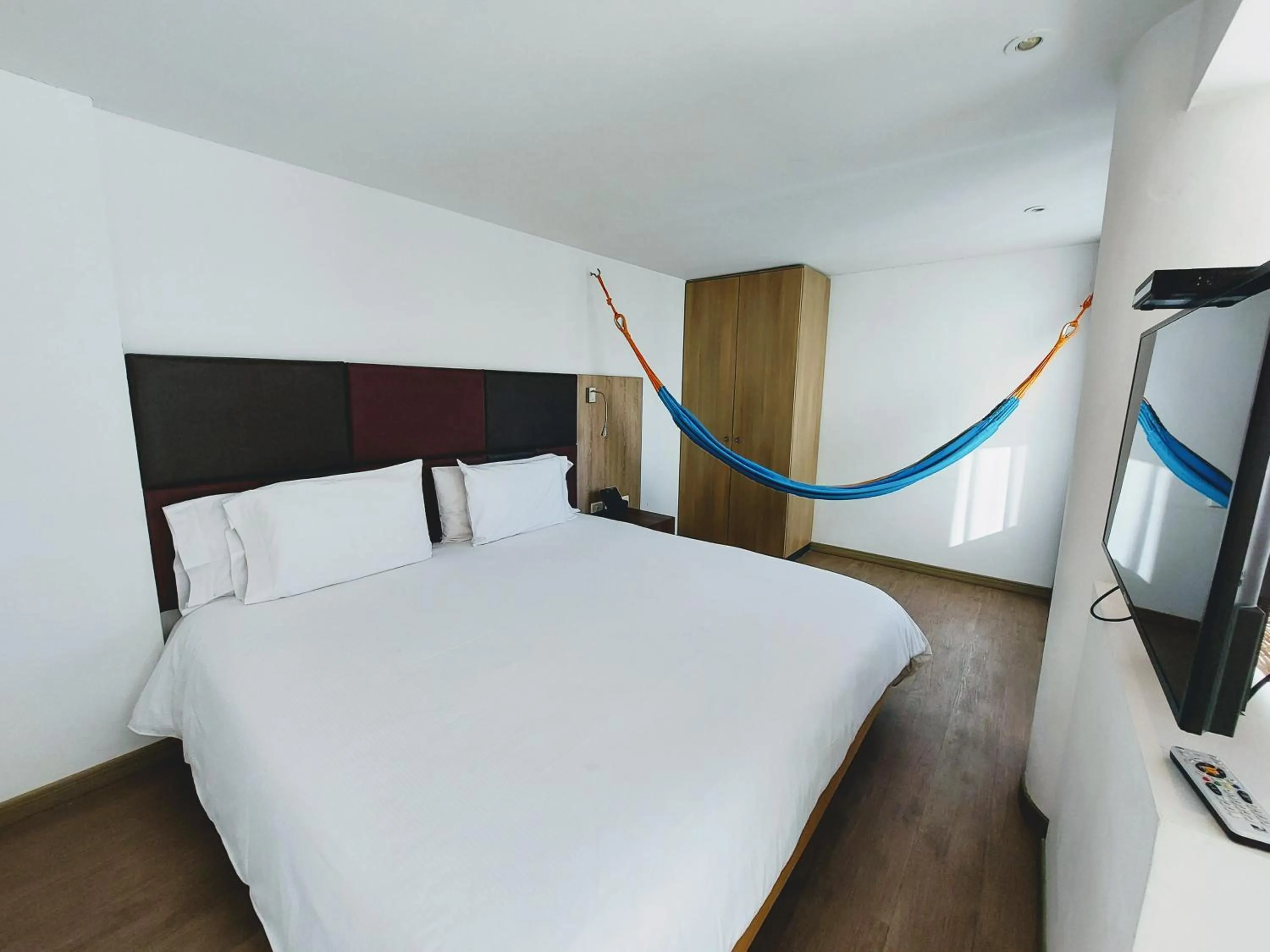 Photo of the whole room, Bed in Hotel Viaggio Teleport City Suites