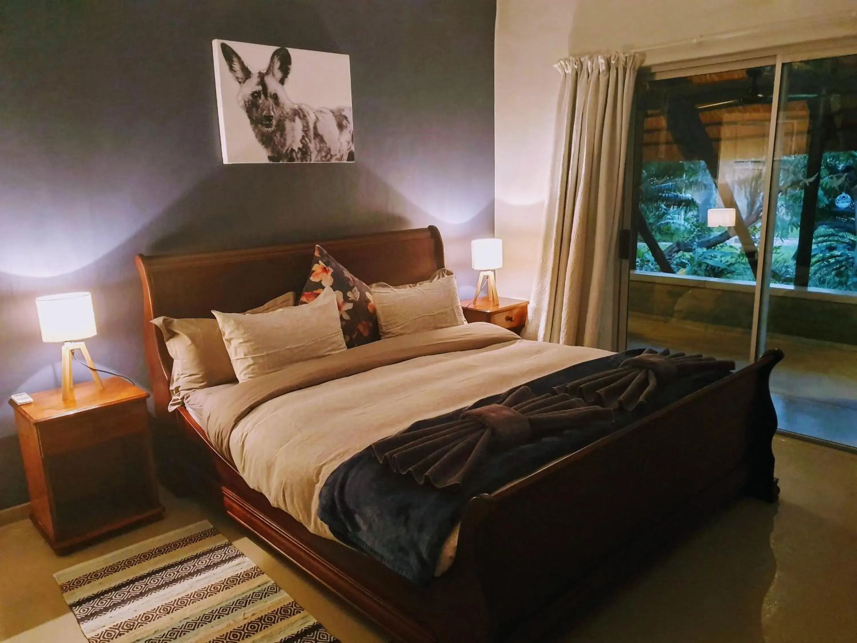 Two-Bedroom House in Kingfisher Creek Safari Cottages Two-Bedroom House in Kingfisher Creek Safari Cottages