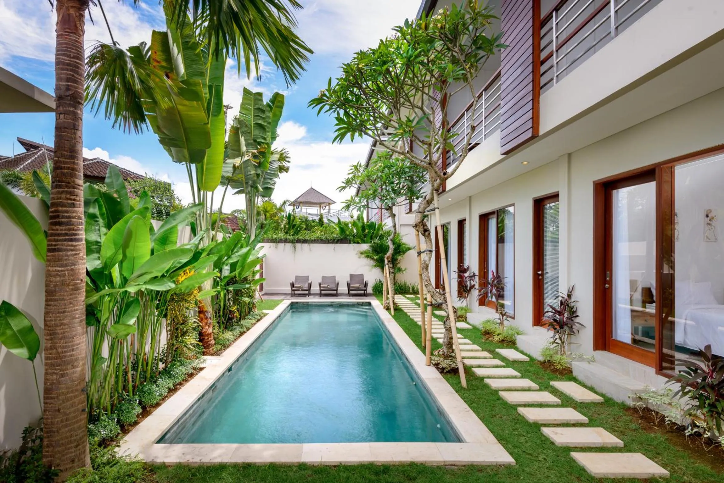 Property building in Echo Beach Villa and Apartment