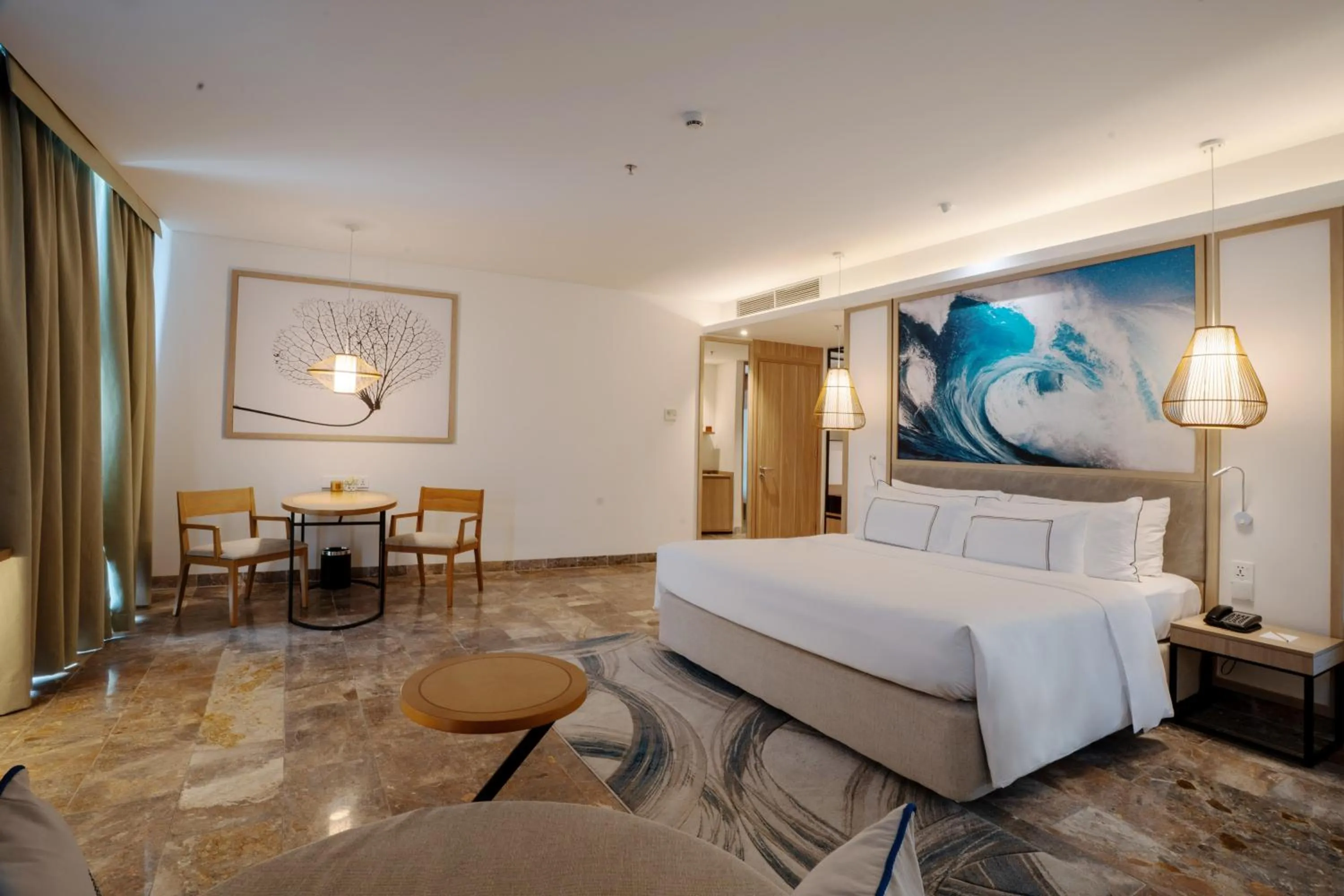 Bedroom, Bed in Melia Danang Beach Resort