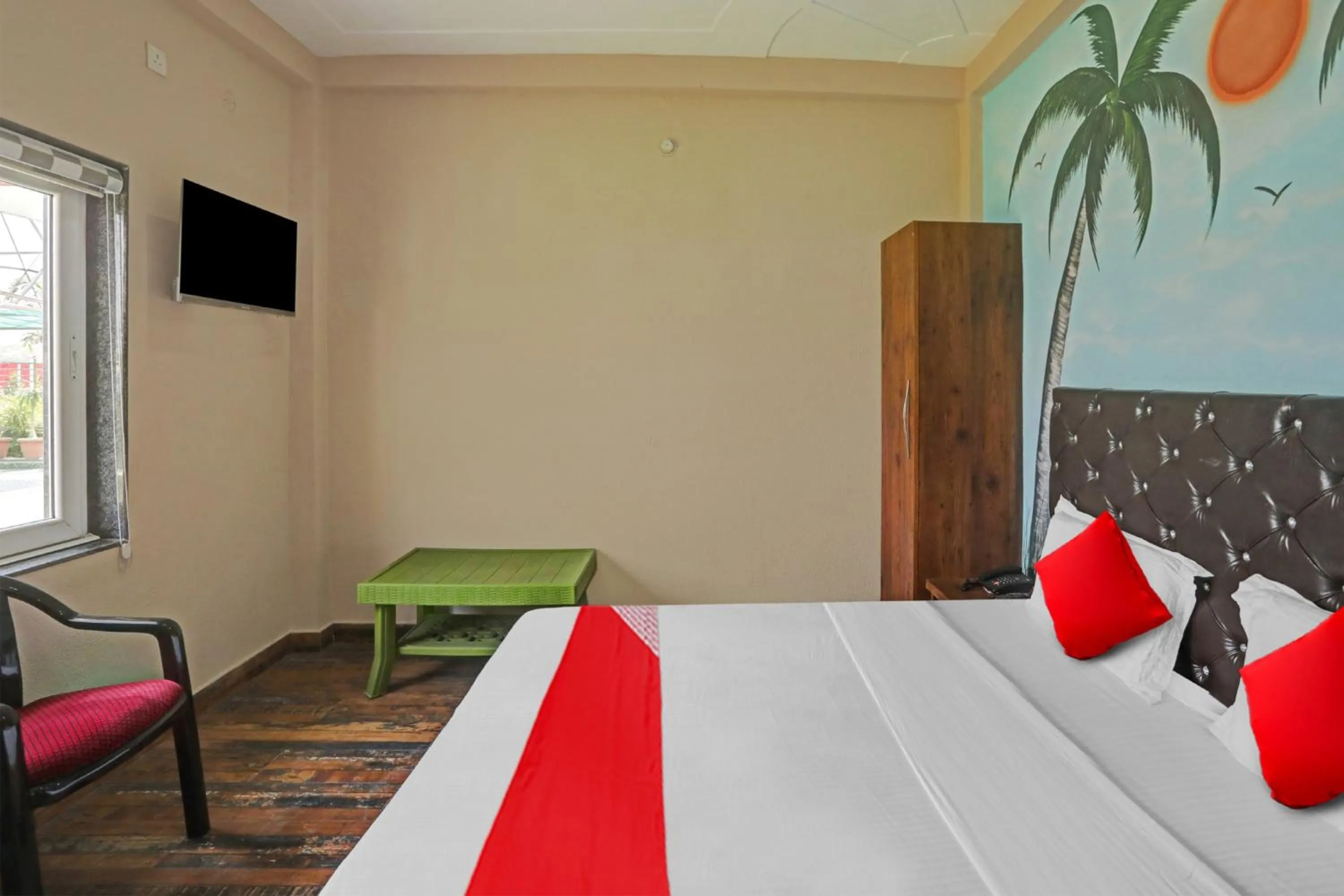 Bedroom, Bed in Hotel O MH Inn