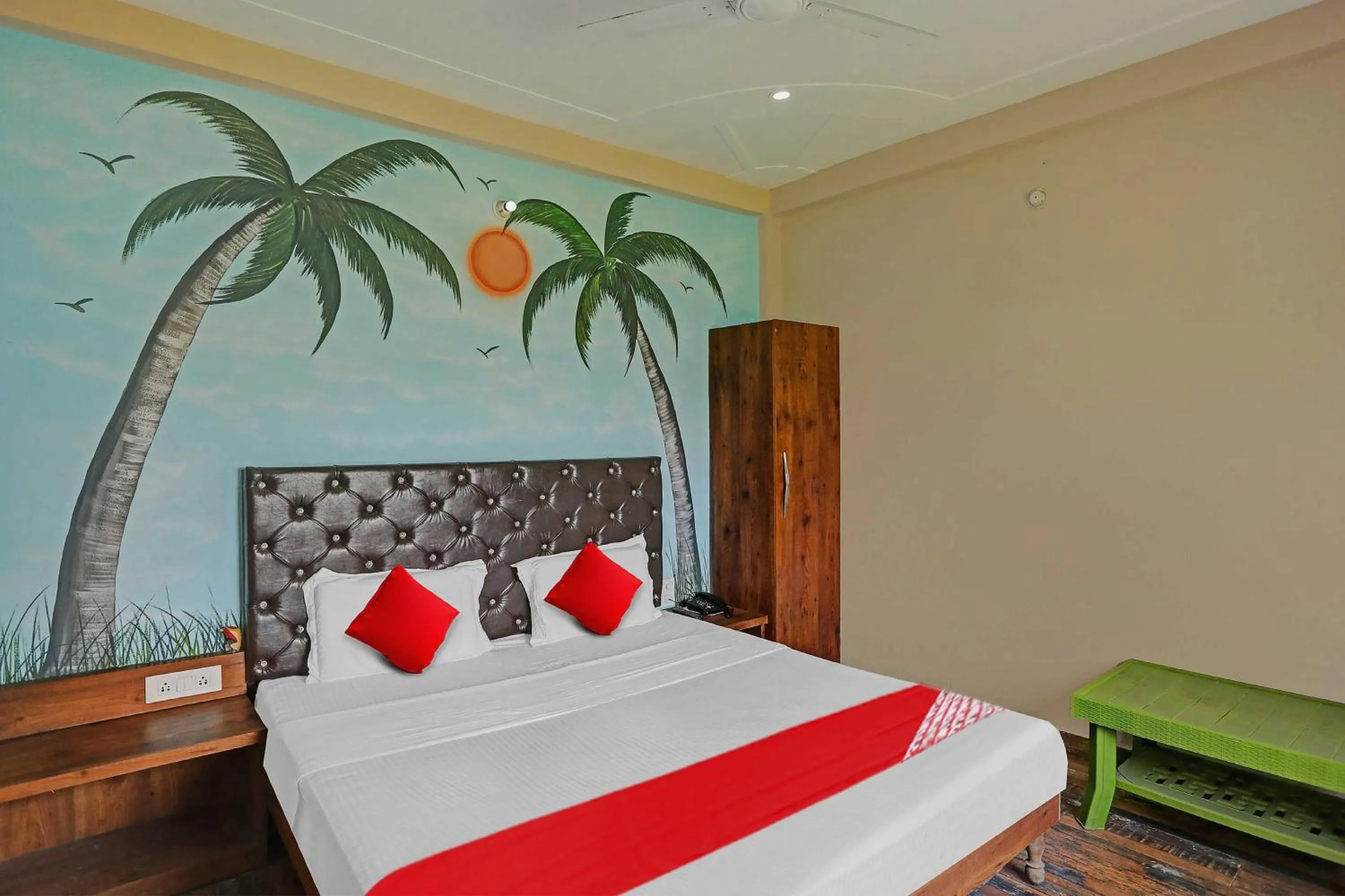 Bedroom, Bed in Hotel O MH Inn