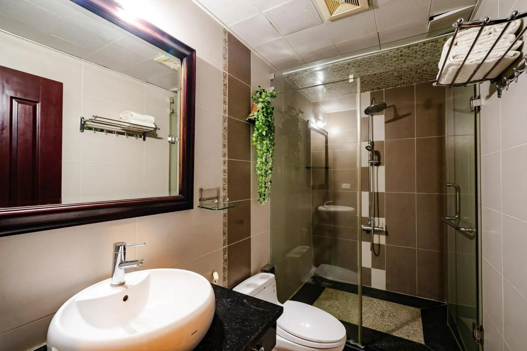 Shower in Wild Lotus Hotel Apartment 2