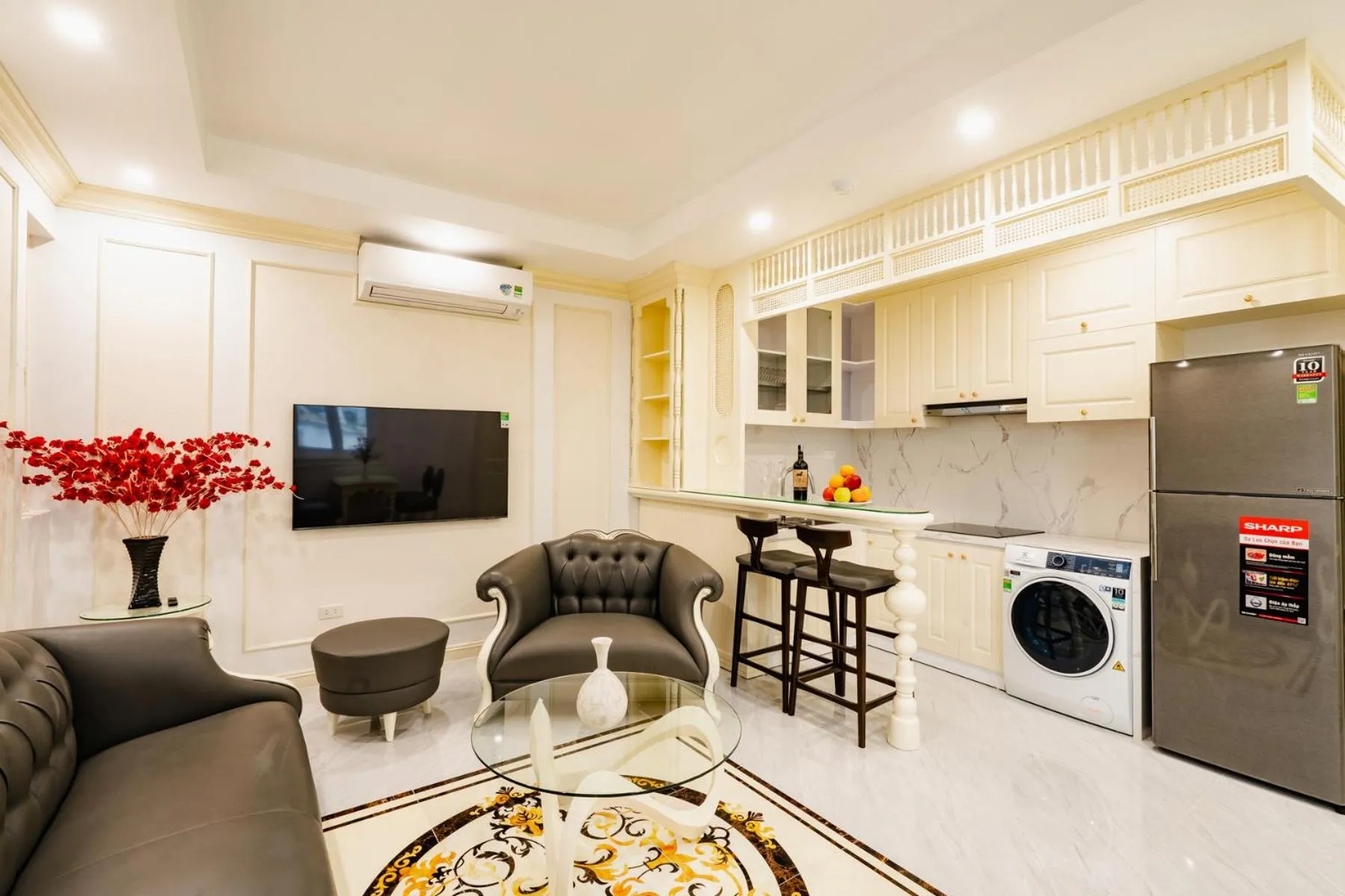 TV and multimedia in Wild Lotus Hotel Apartment 2