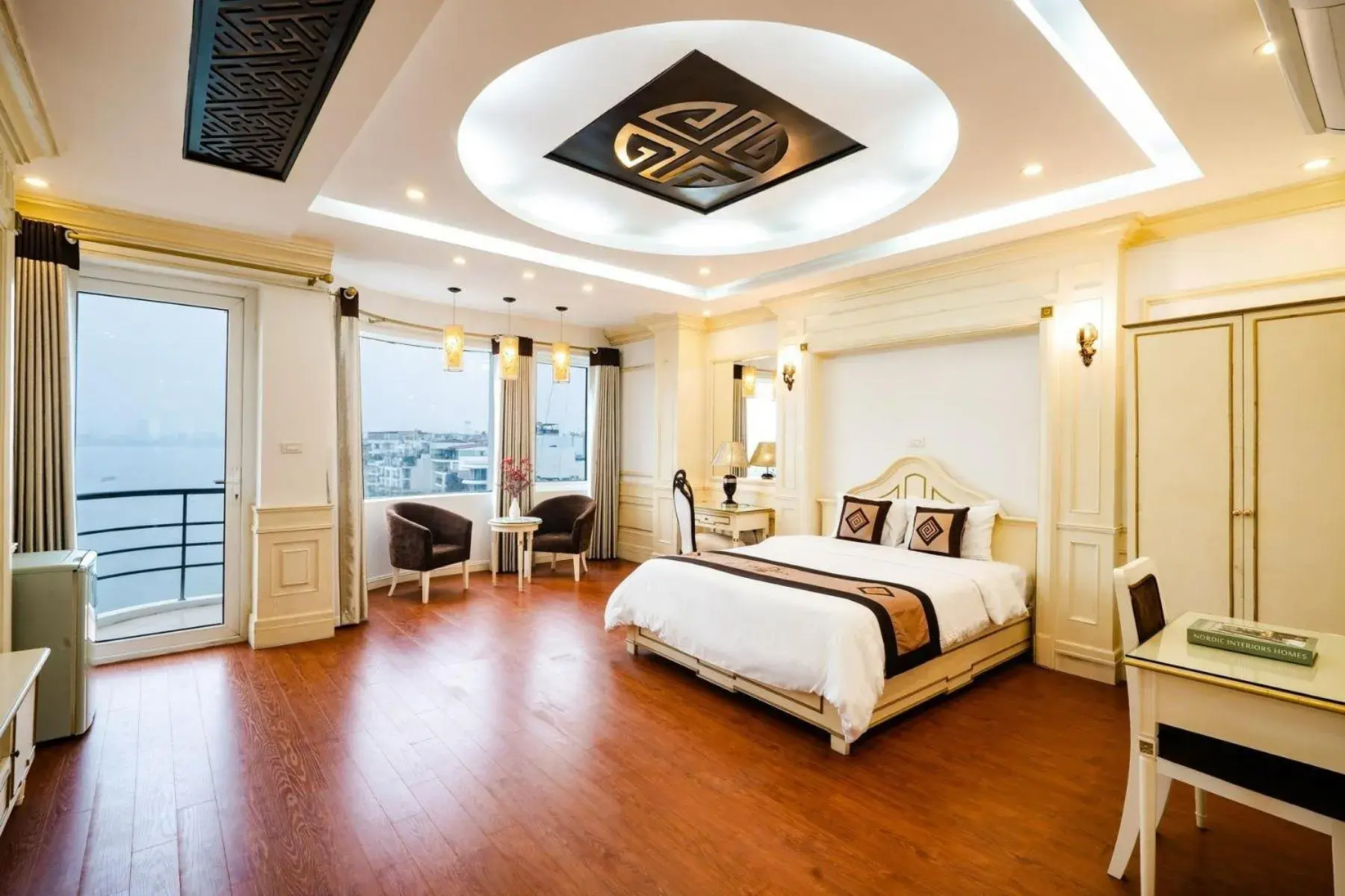 Suite with Balcony in Wild Lotus Hotel Apartment 2 Suite with Balcony in Wild Lotus Hotel Apartment 2