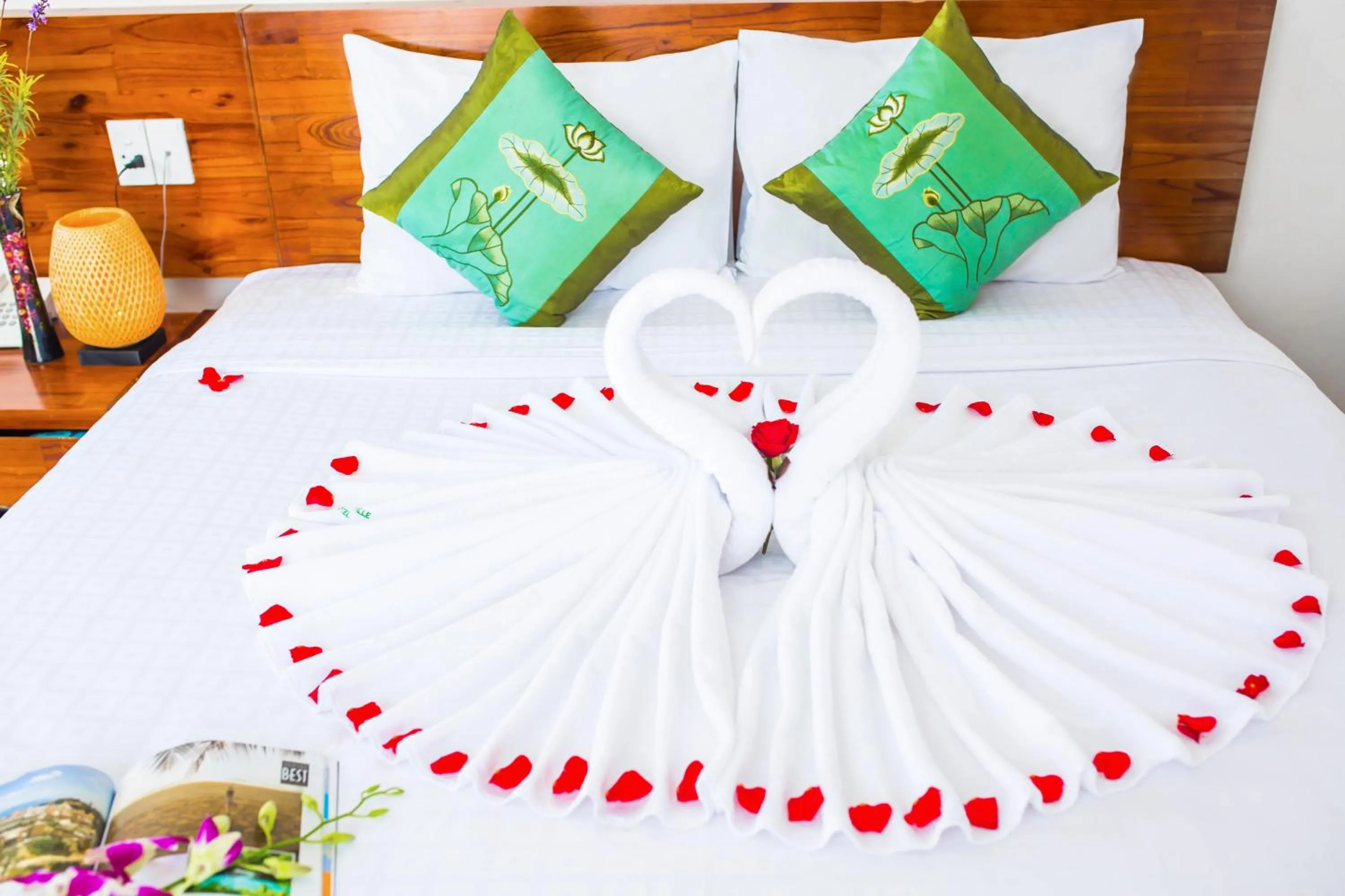 Bedroom, Bed in Kiên Cường 2 Hotel