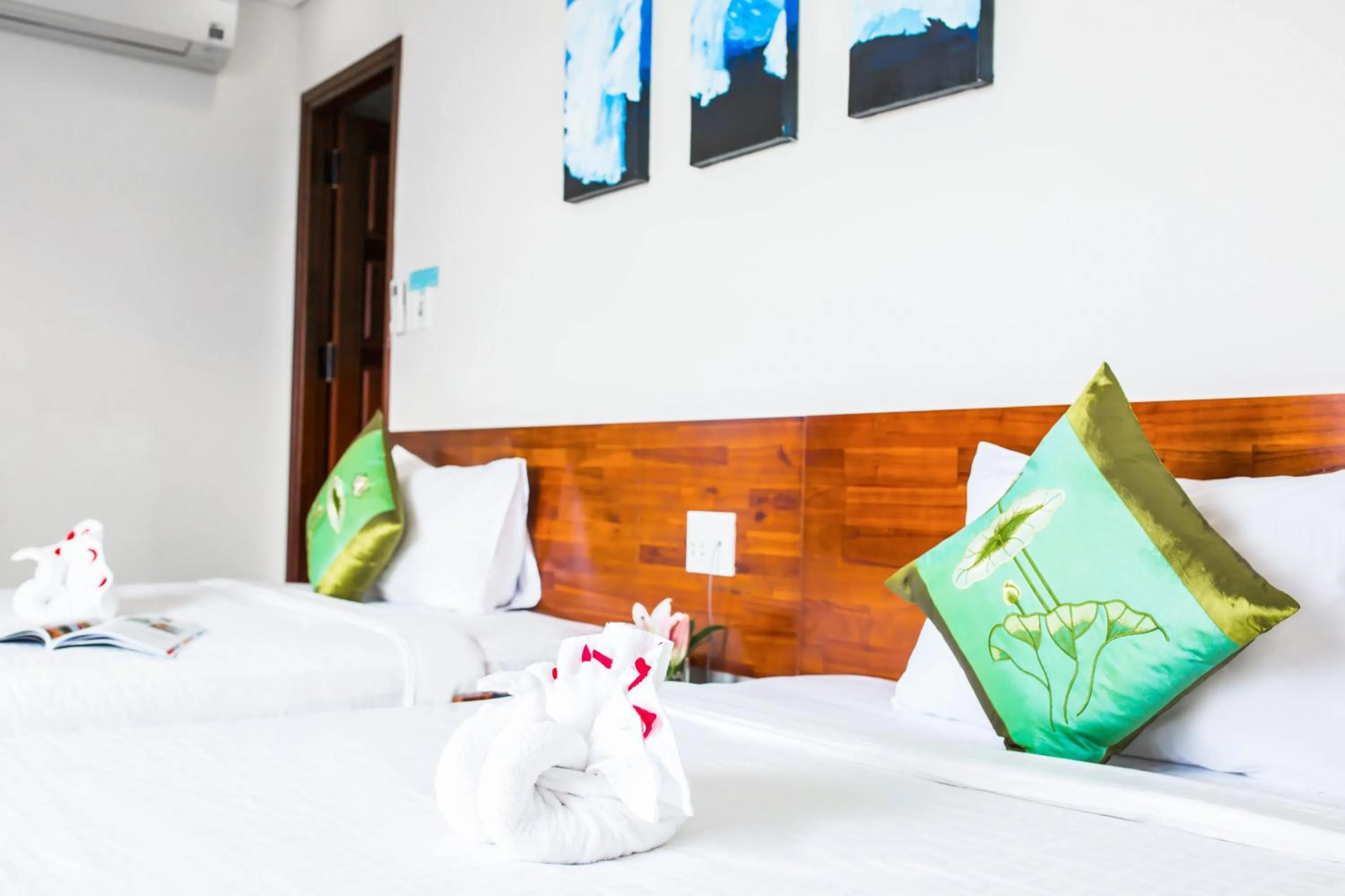 Bedroom, Bed in Kiên Cường 2 Hotel