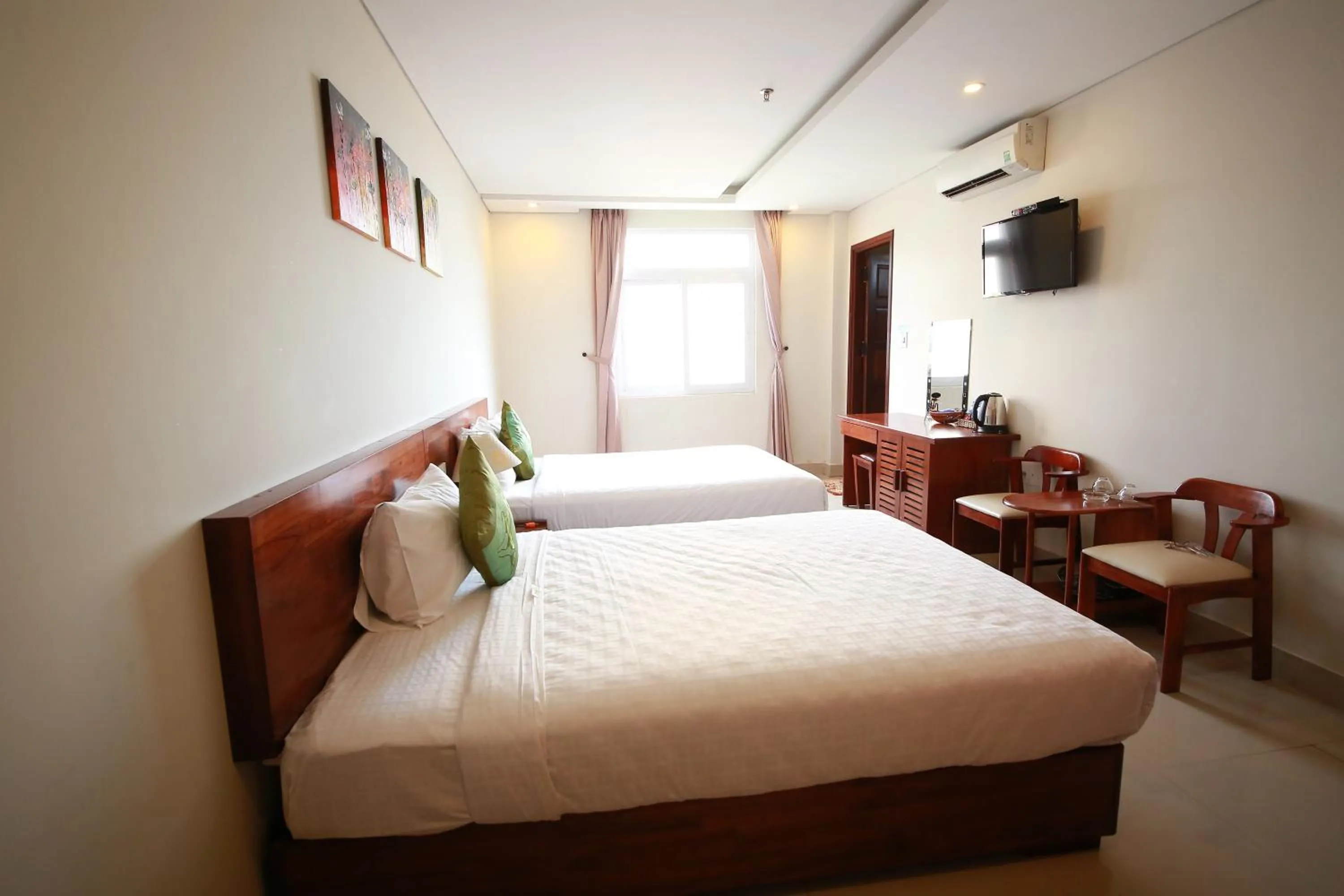 Bedroom, Bed in Kiên Cường 2 Hotel