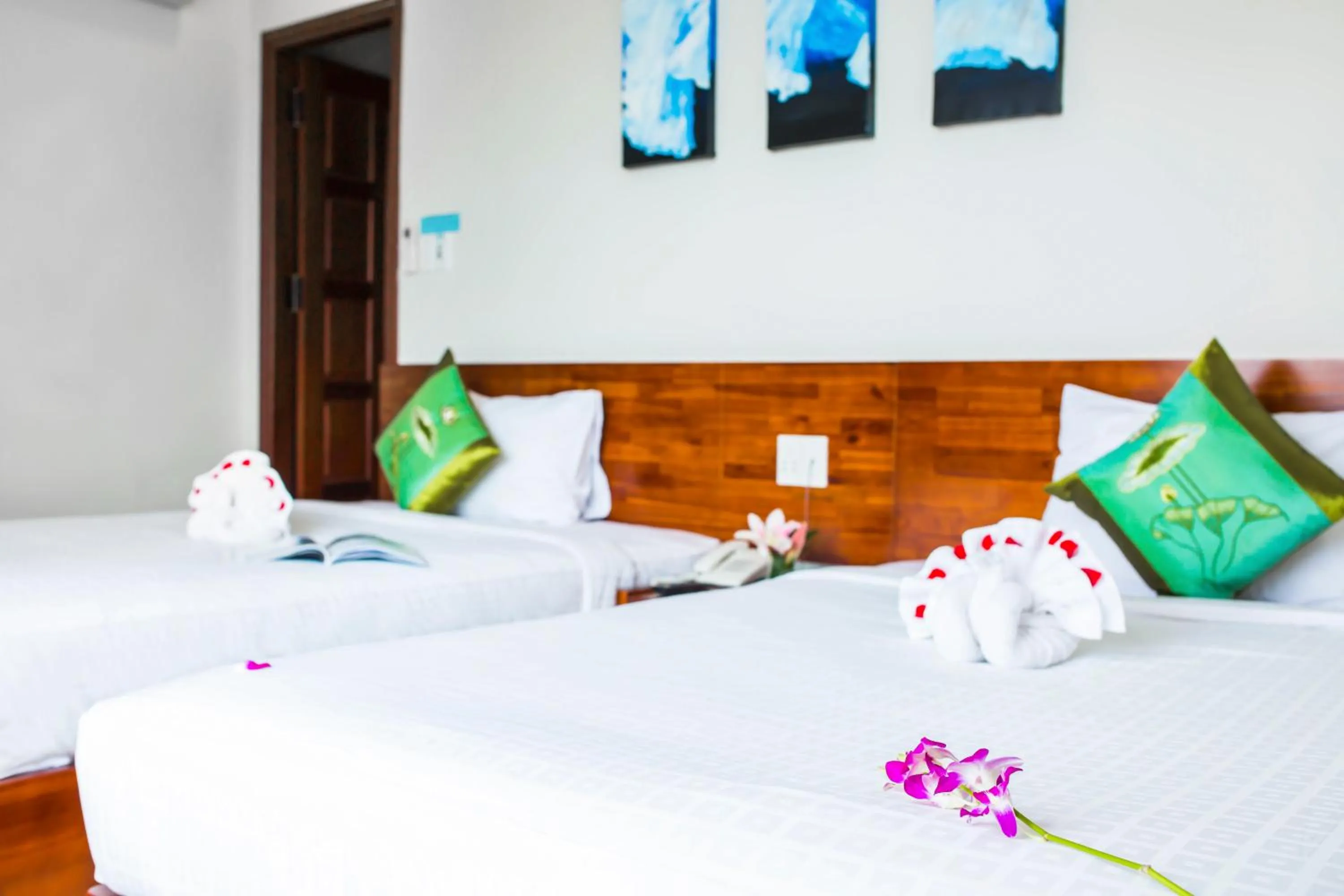 Bedroom, Bed in Kiên Cường 2 Hotel