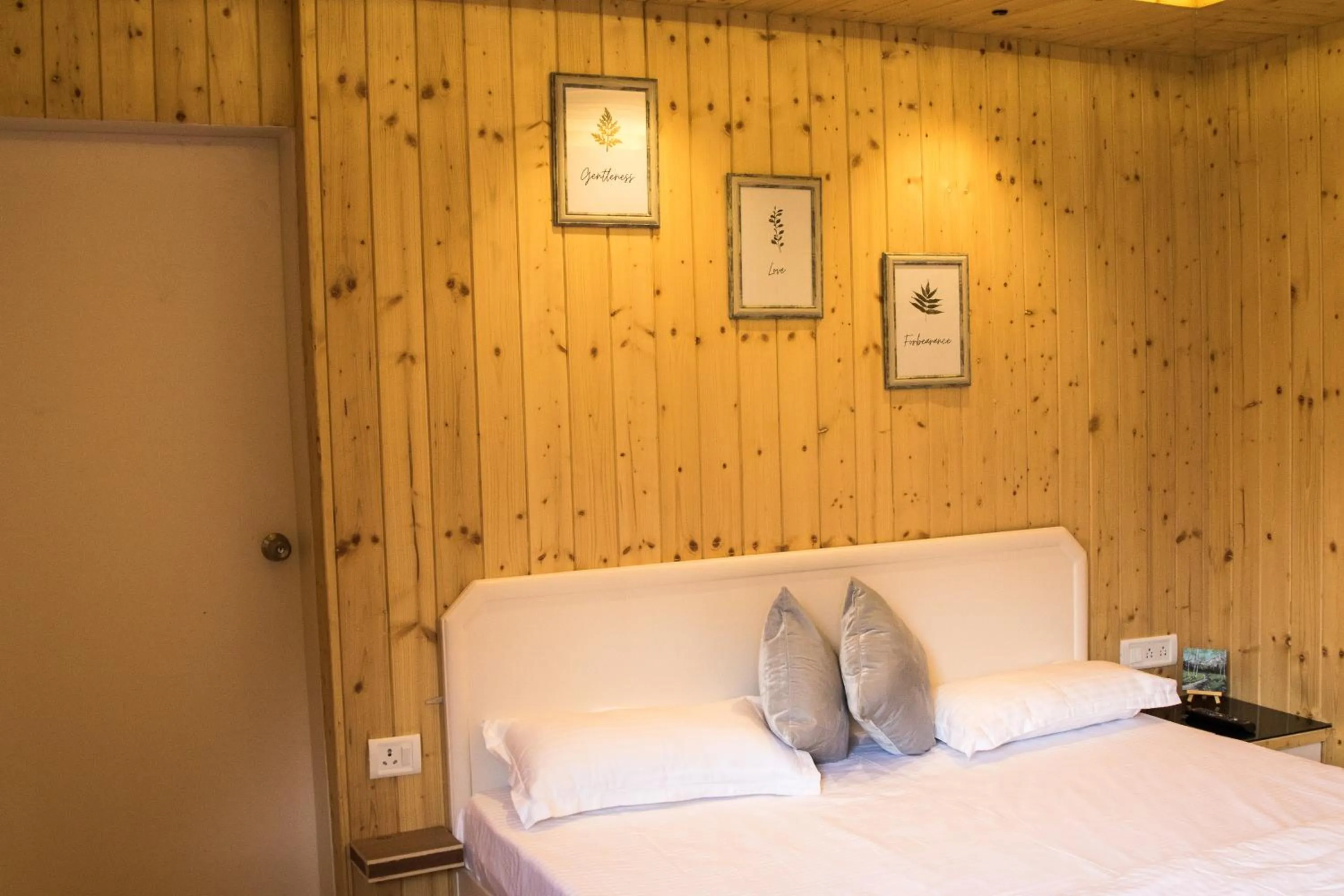 Bed in Kaffberry Cafe & Homestays