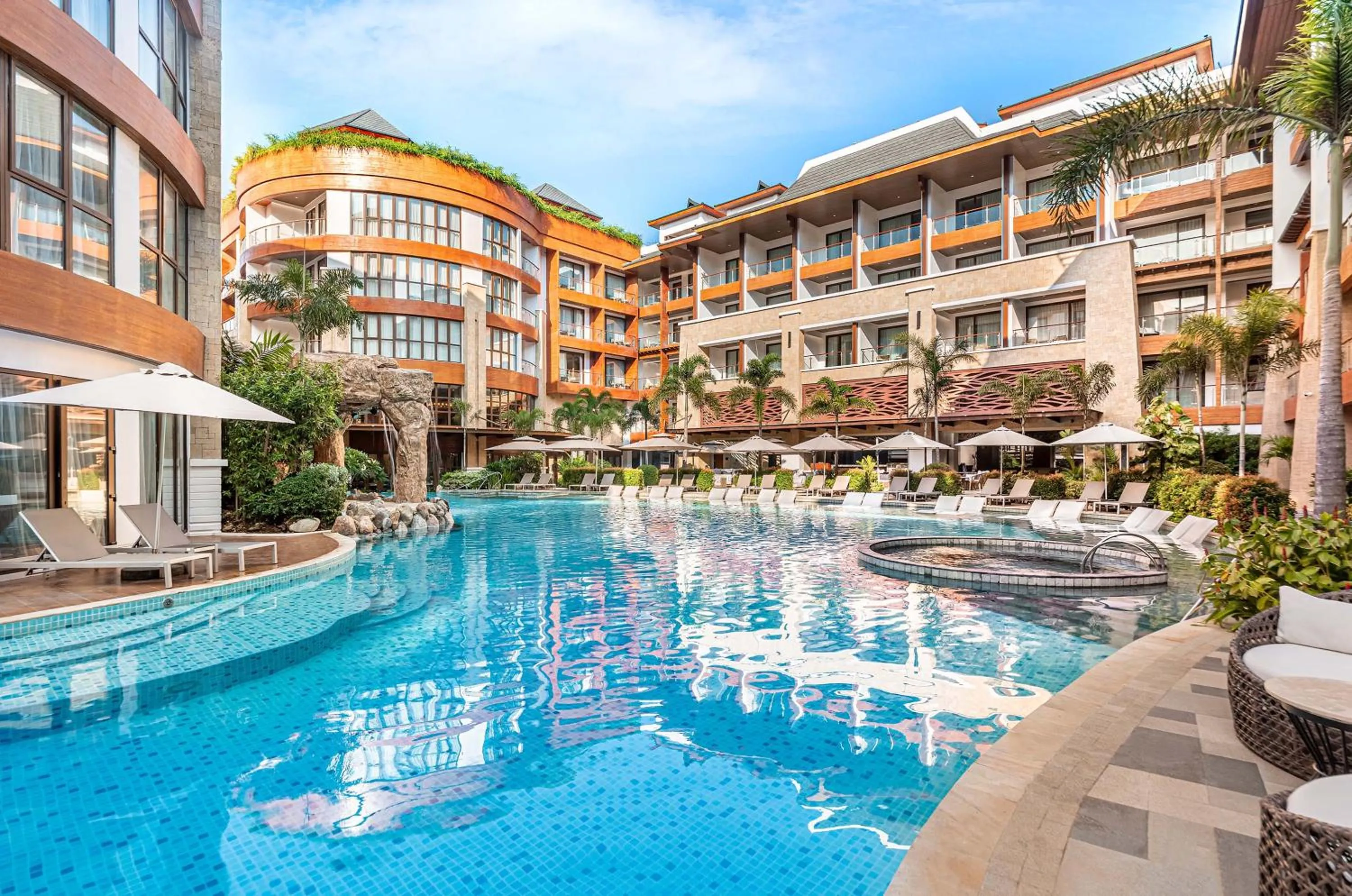 Mandarin Bay Resort and Spa