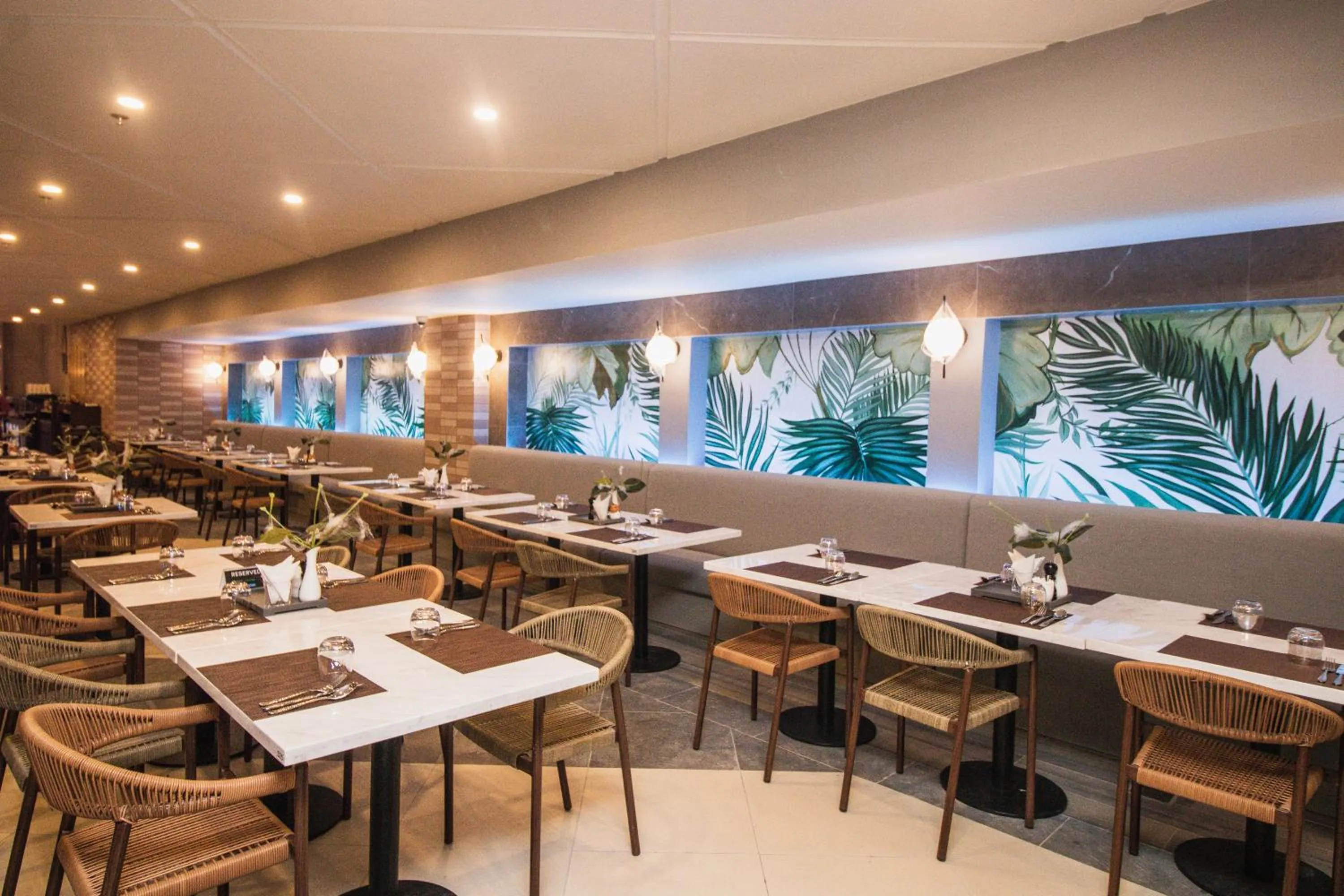 Restaurant/places to eat in Mandarin Bay Resort and Spa