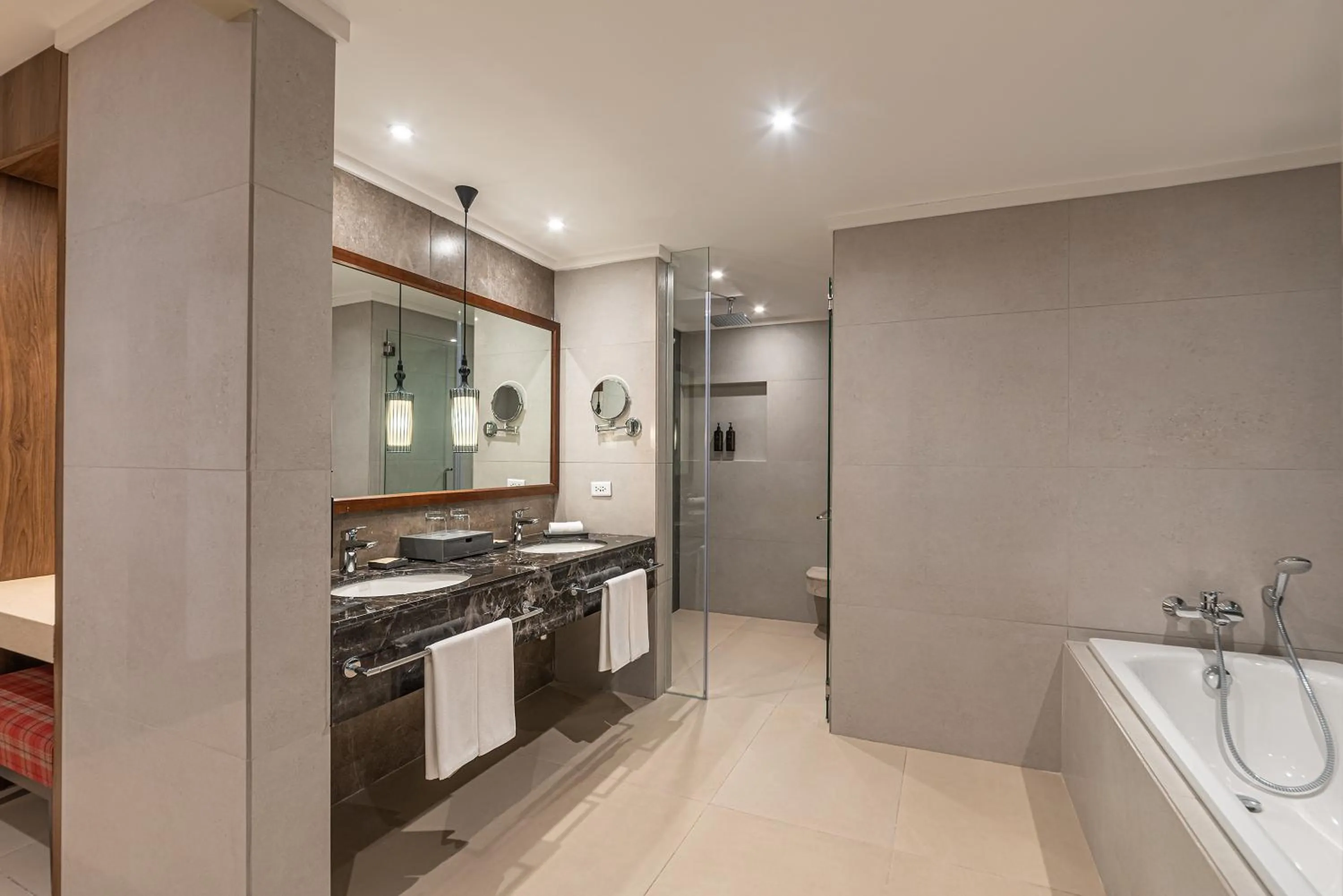 Mandarin Bay Resort and Spa