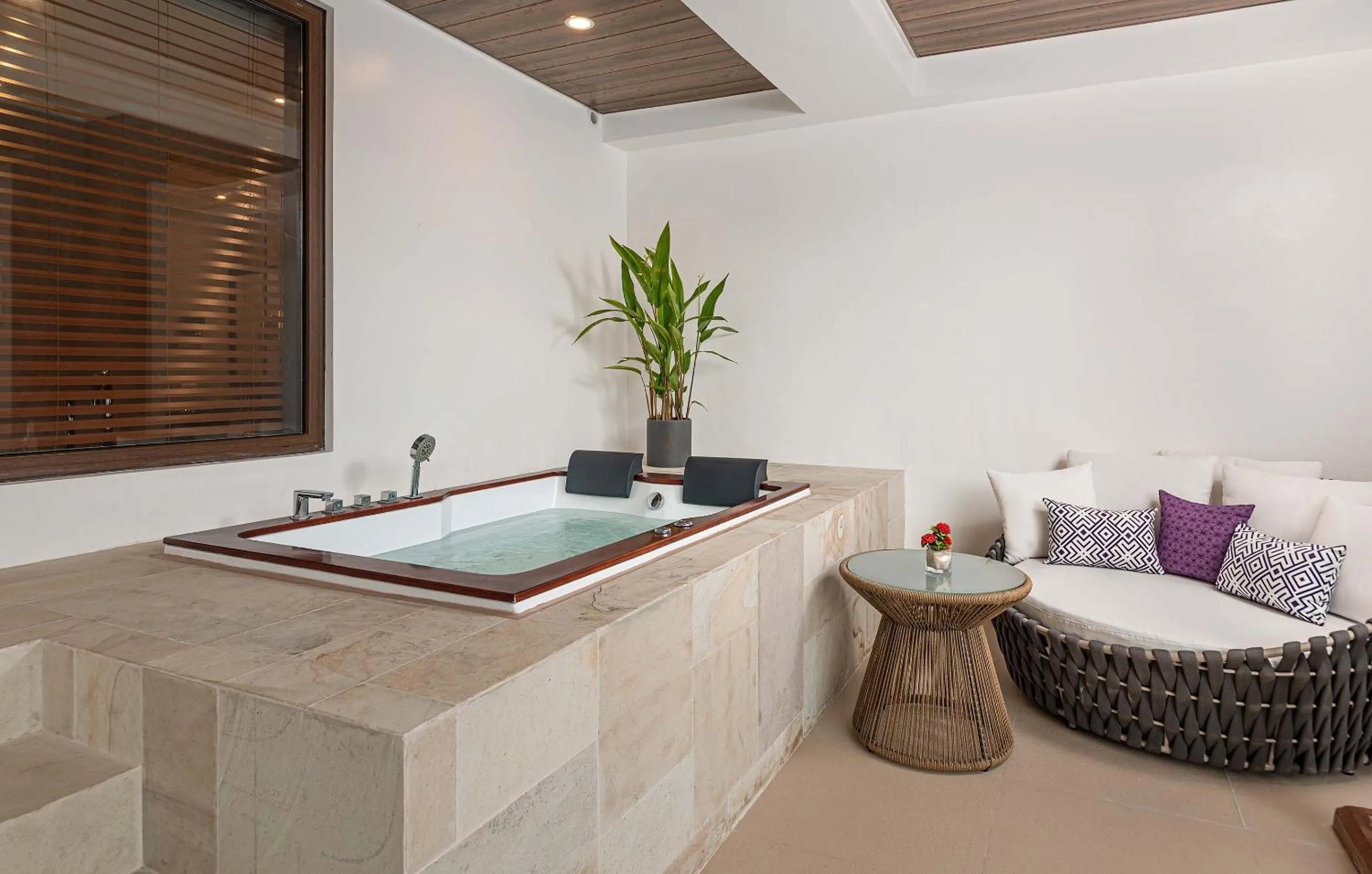 Mandarin Bay Resort and Spa