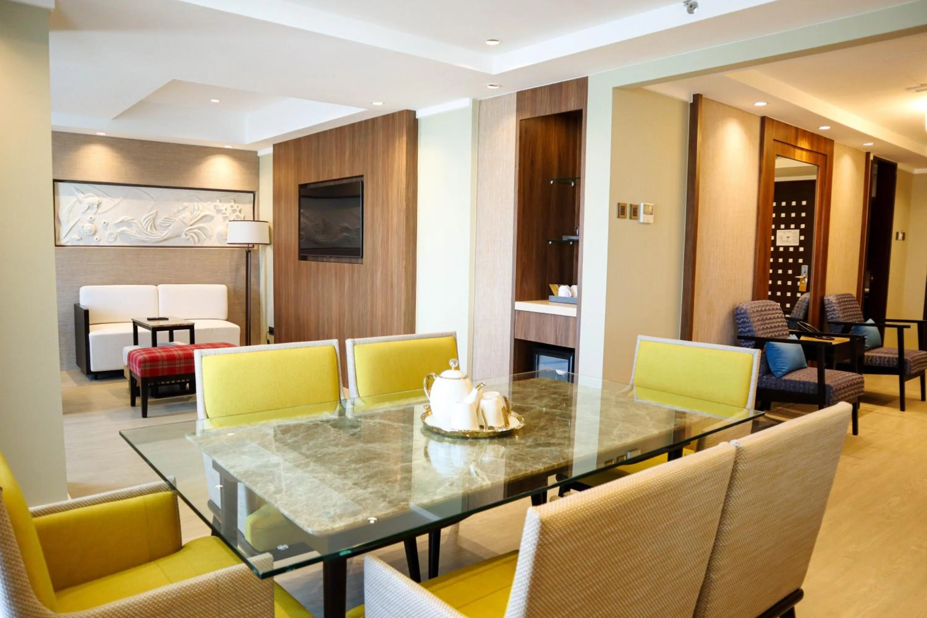 Mandarin Bay Resort and Spa