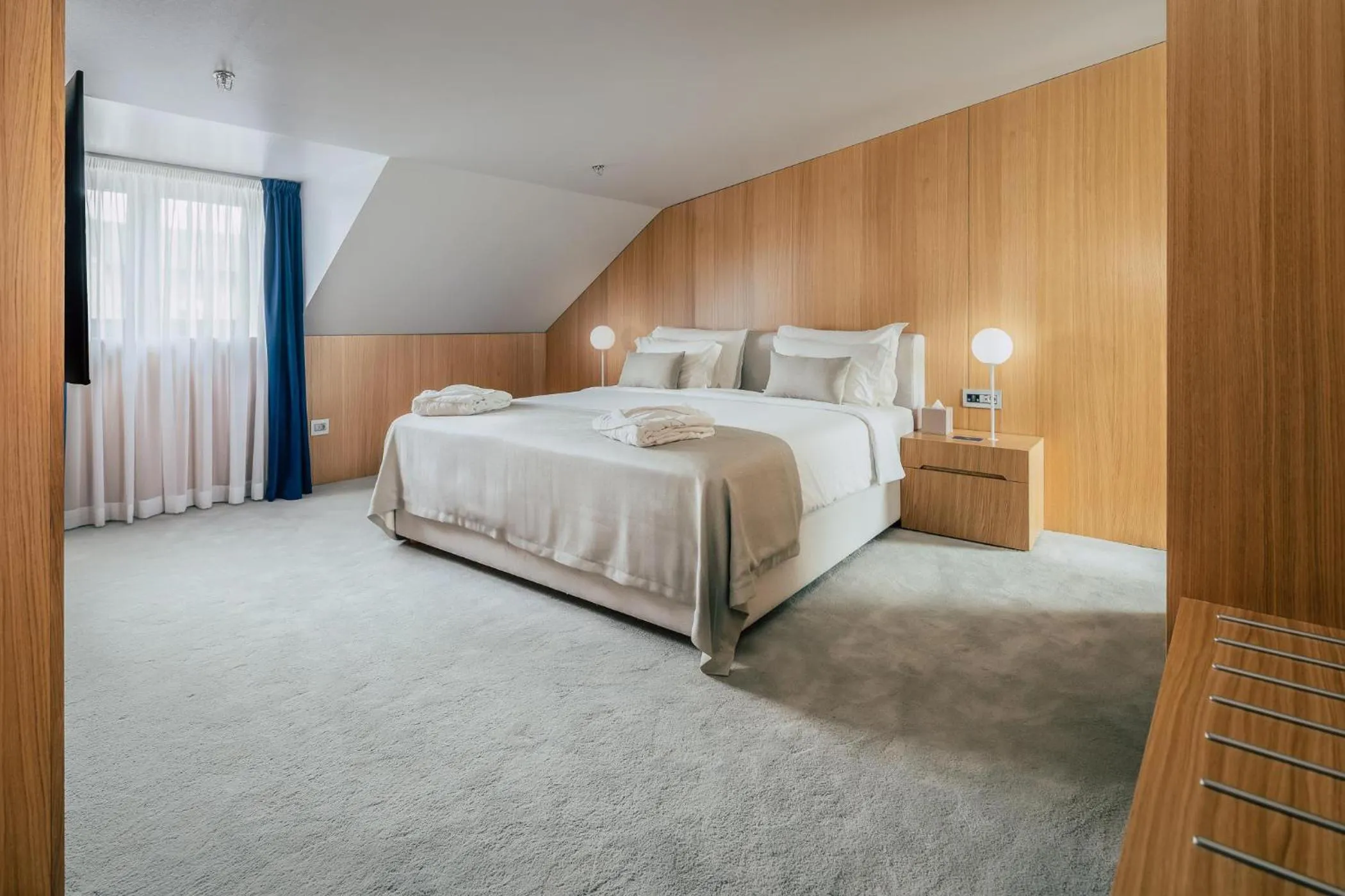 Bedroom, Bed in Met Boutique Hotel