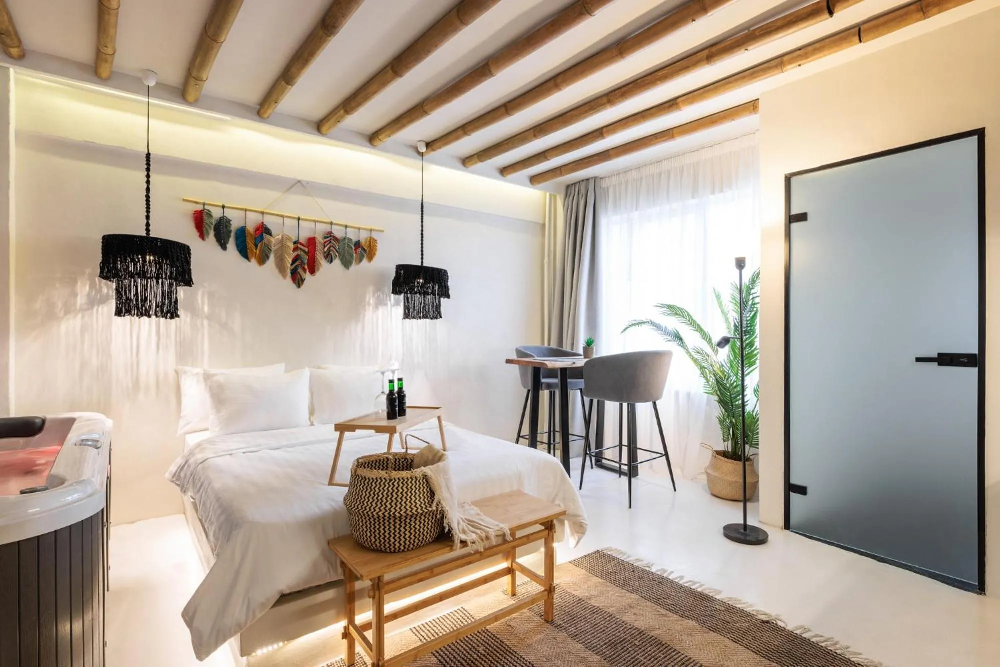 Photo of the whole room in Marabou Unique Stay