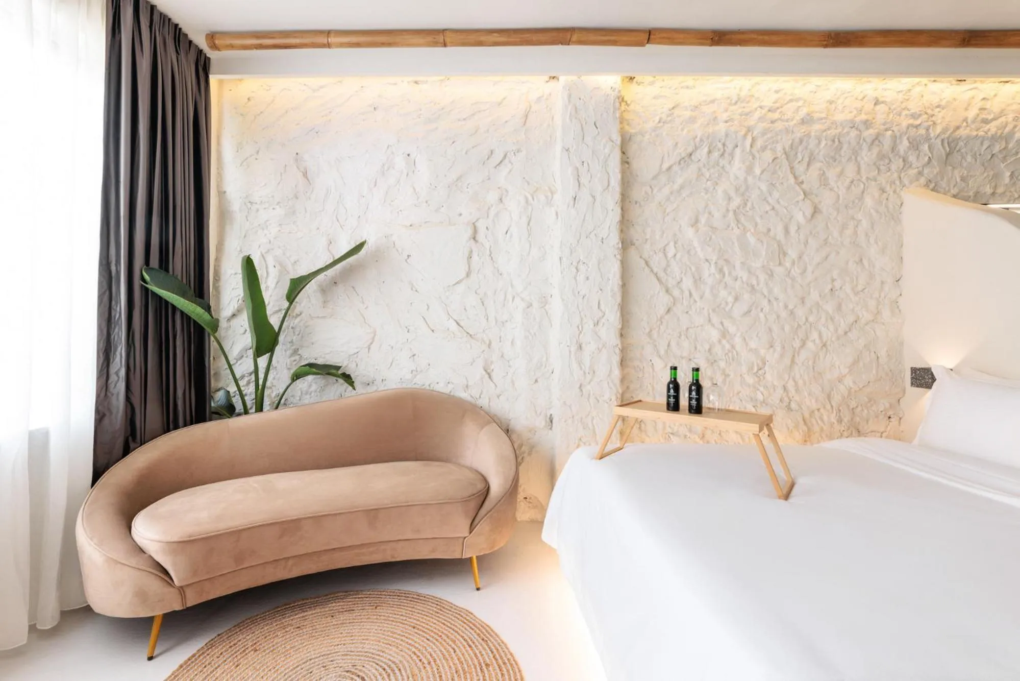 Seating area, Bed in Marabou Unique Stay