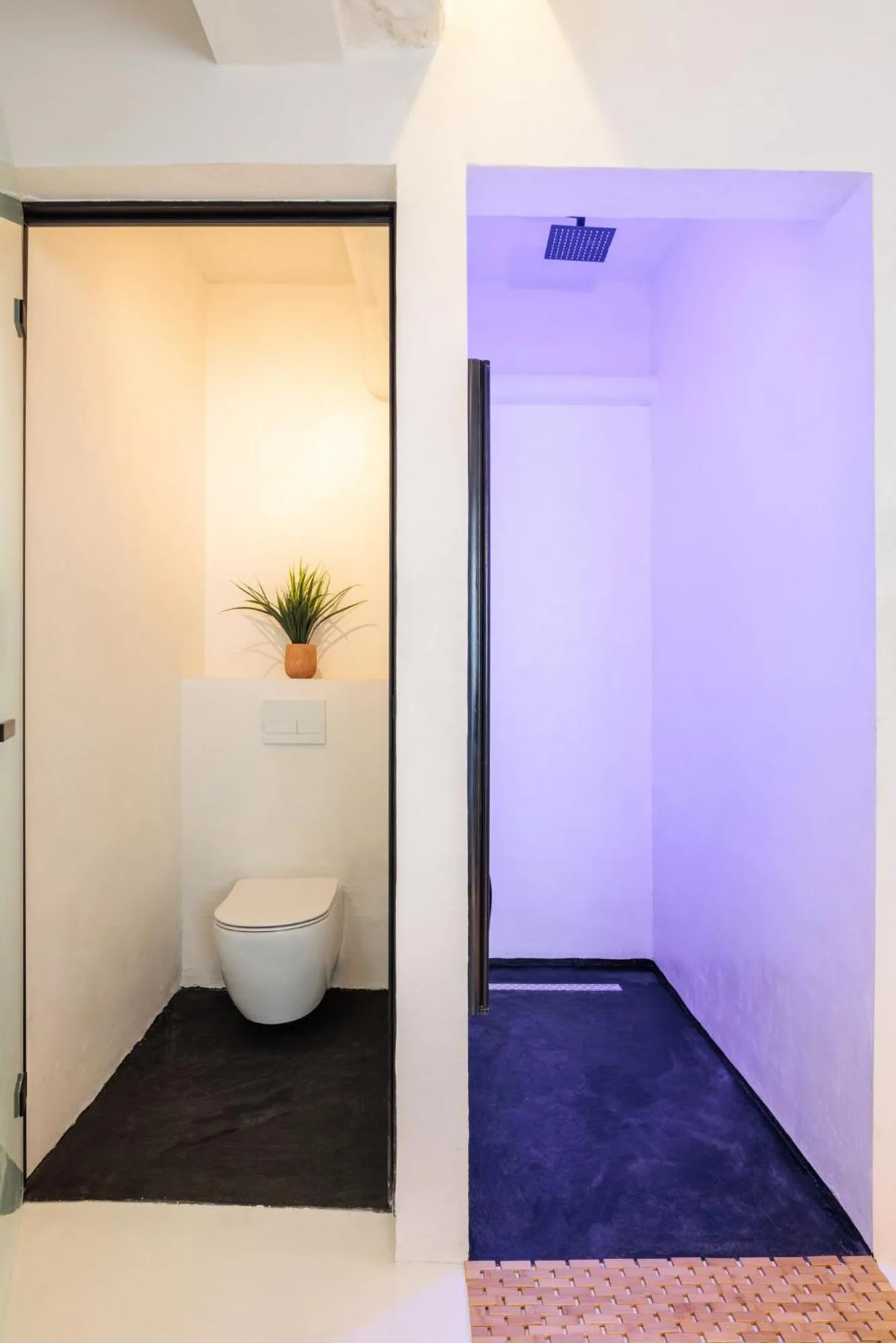 Toilet in Marabou Unique Stay