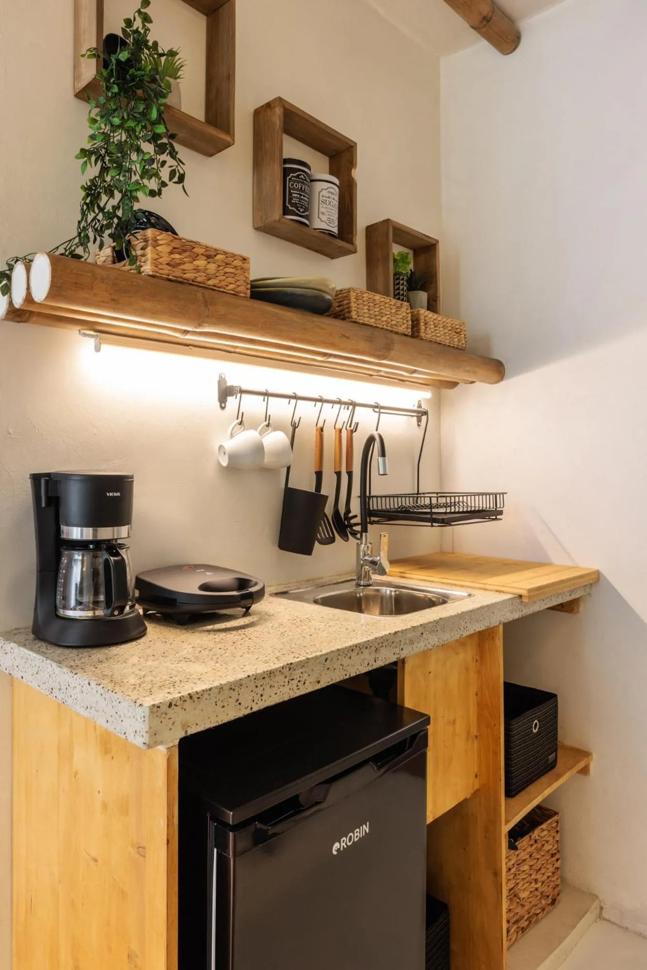 Kitchen or kitchenette in Marabou Unique Stay