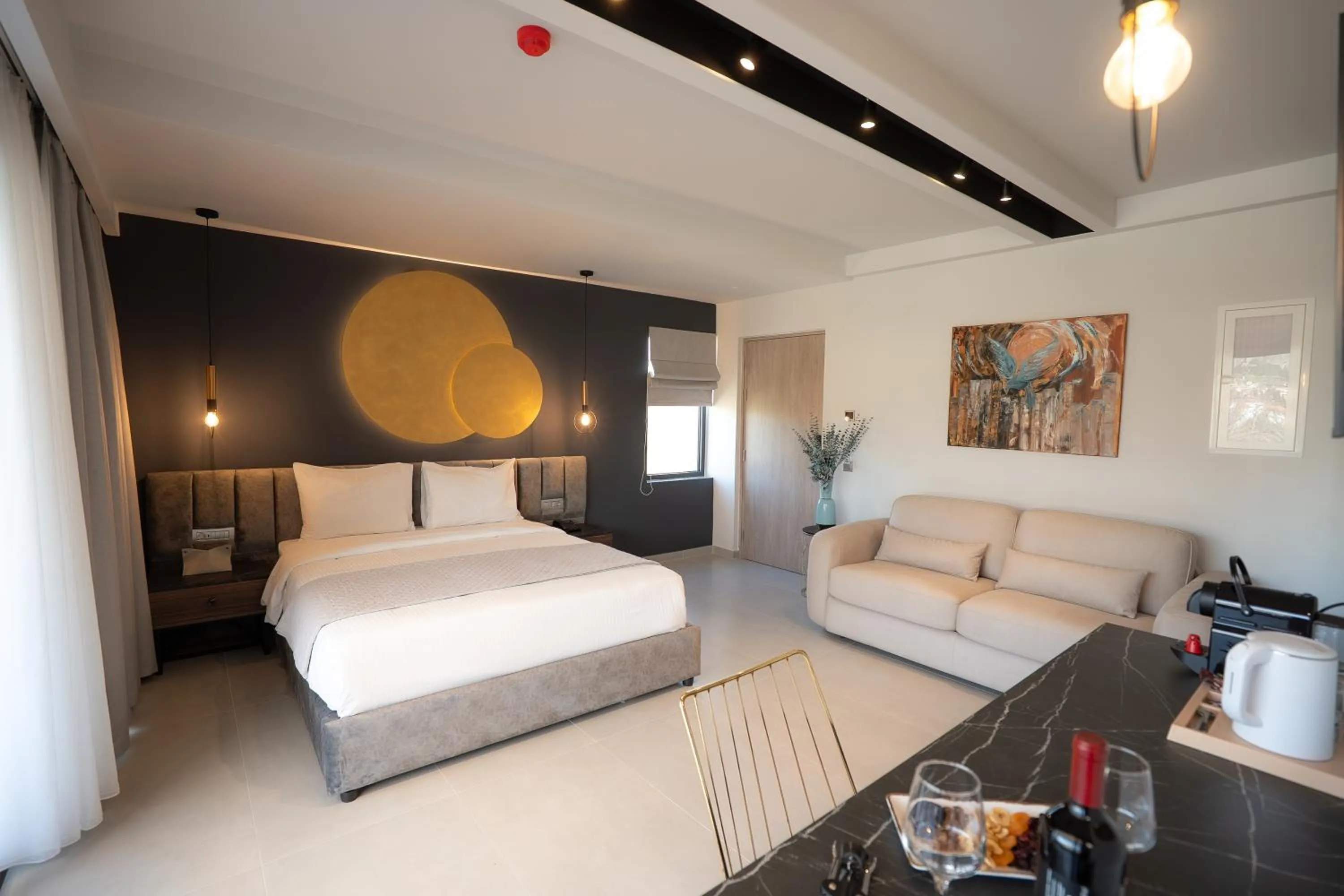 Bedroom, Bed in Mirabilis Boutique Hotel by Panel Hospitality