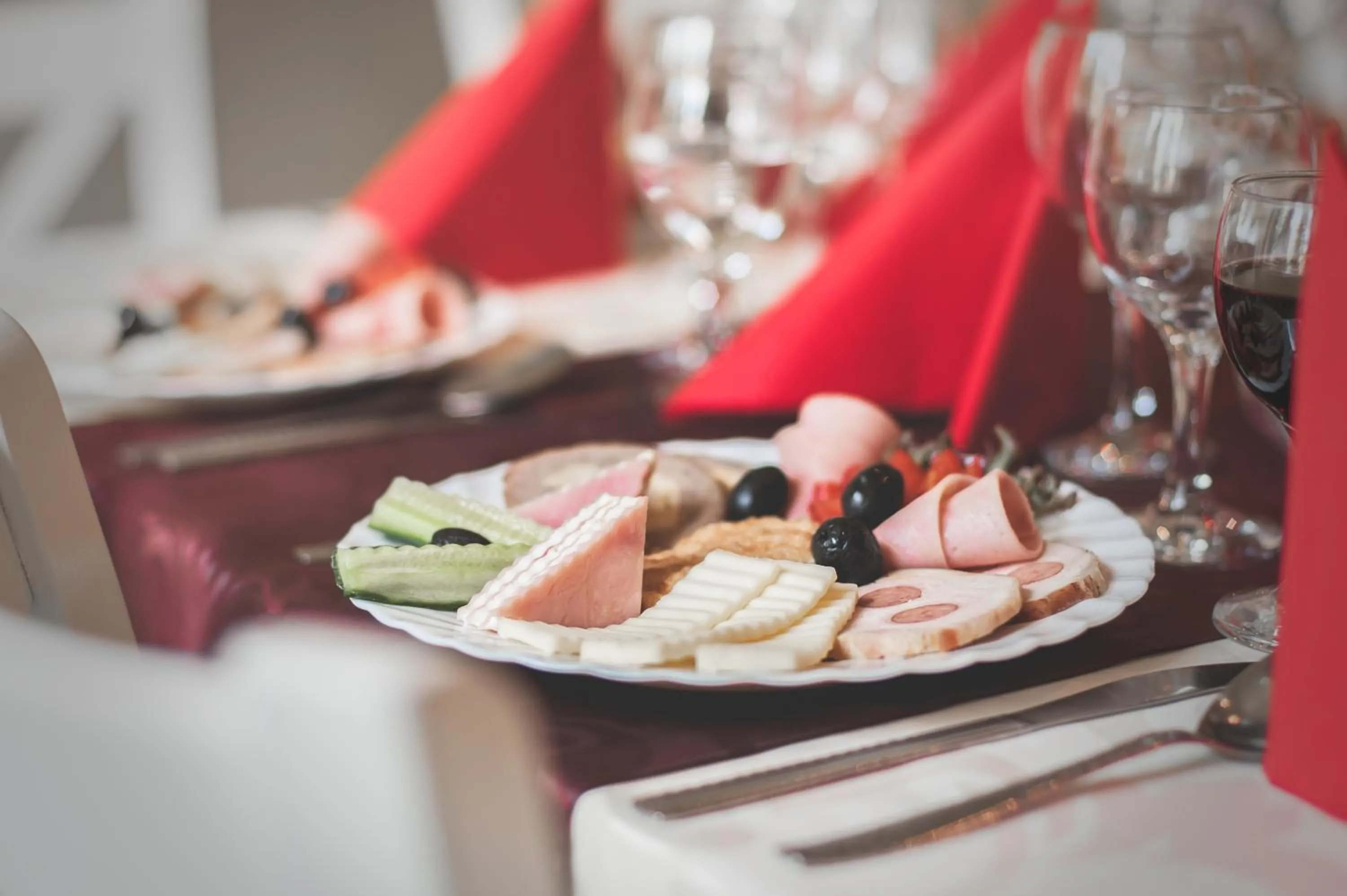 Restaurant/places to eat in Hotel Merkur