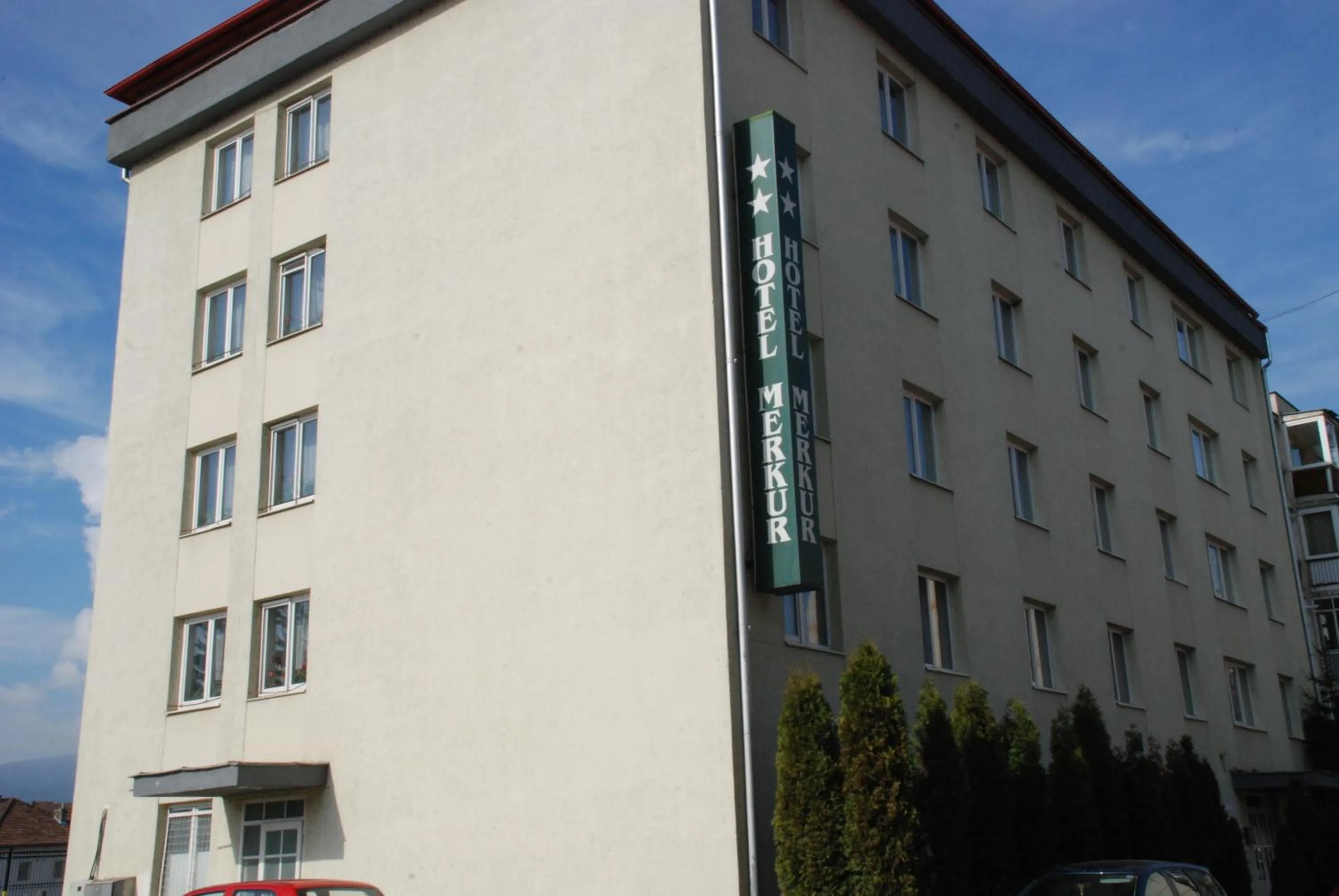 Facade/entrance in Hotel Merkur