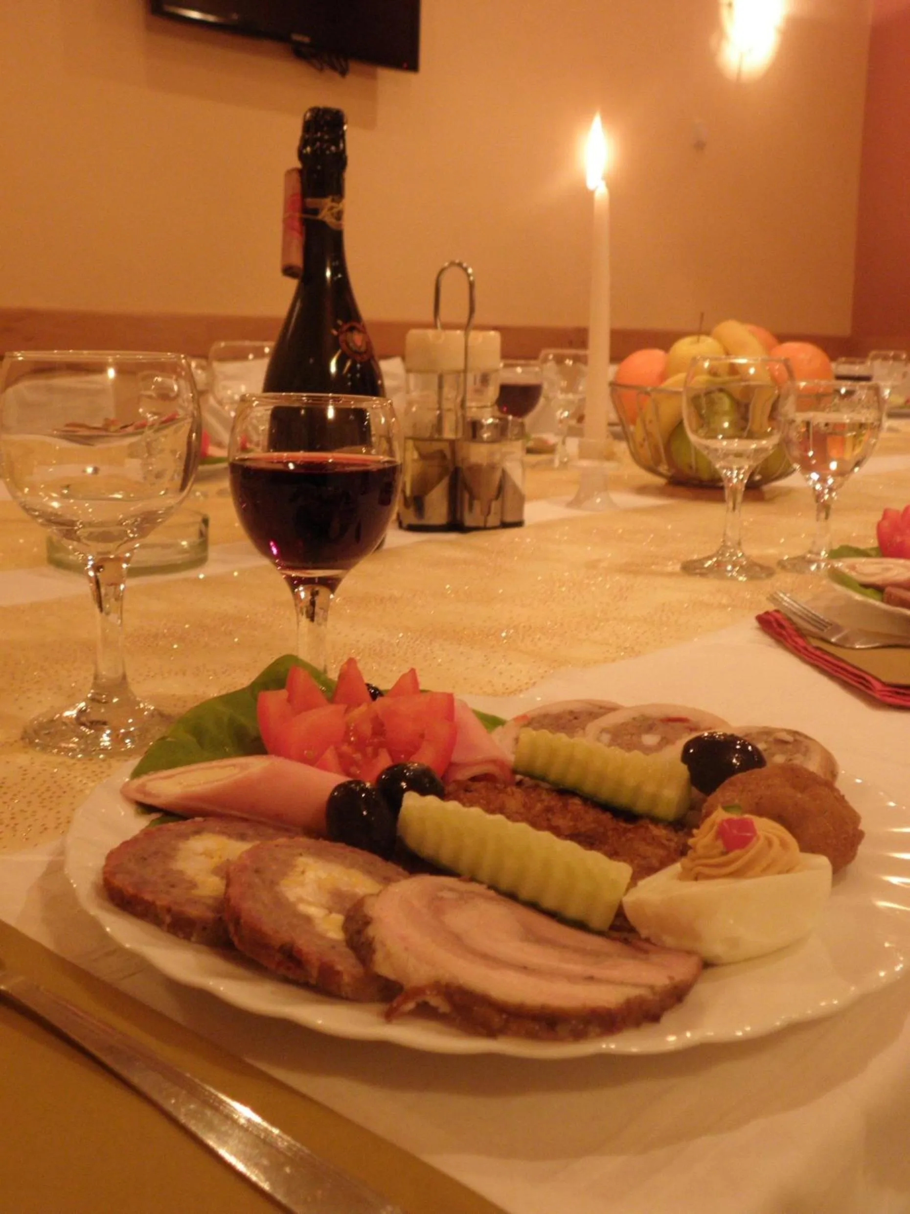 Restaurant/places to eat in Hotel Merkur