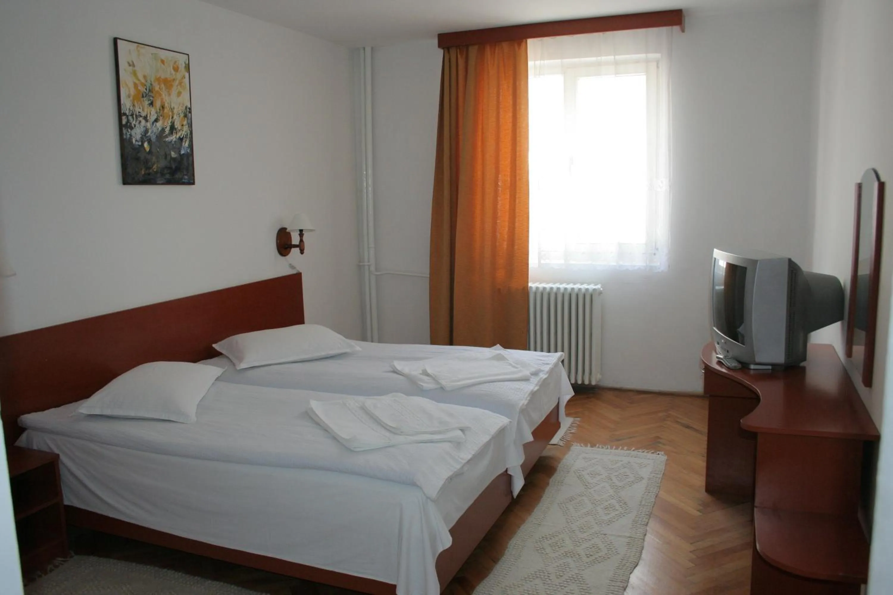 Bedroom, Bed in Hotel Merkur