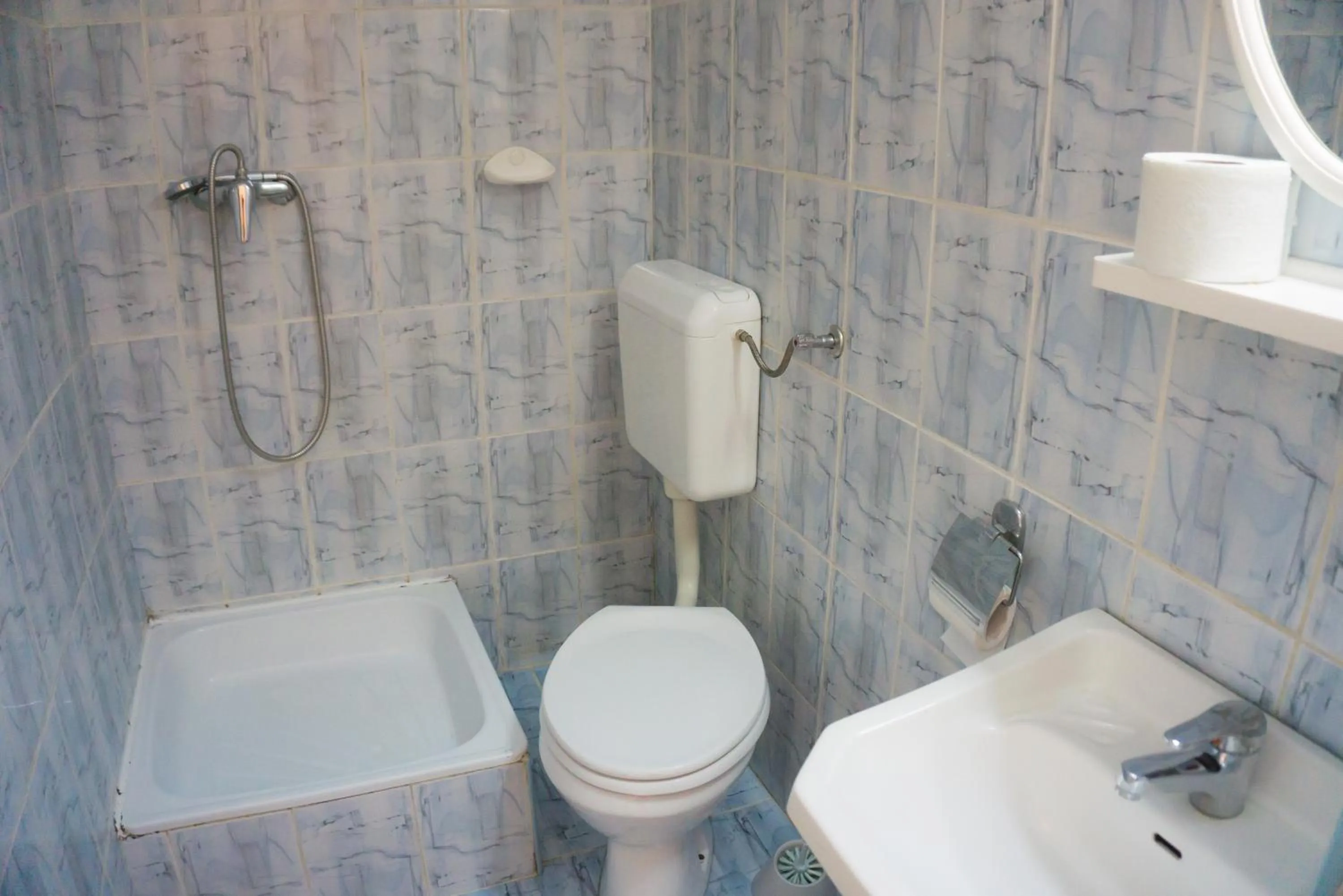 Bathroom in Hotel Merkur