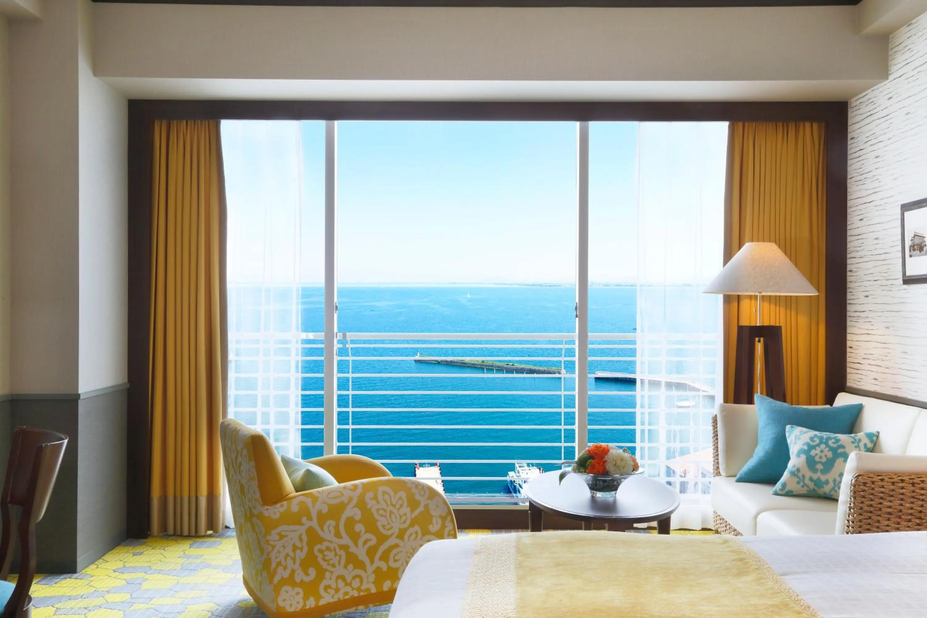 Photo of the whole room, Bed in Biwako Hotel