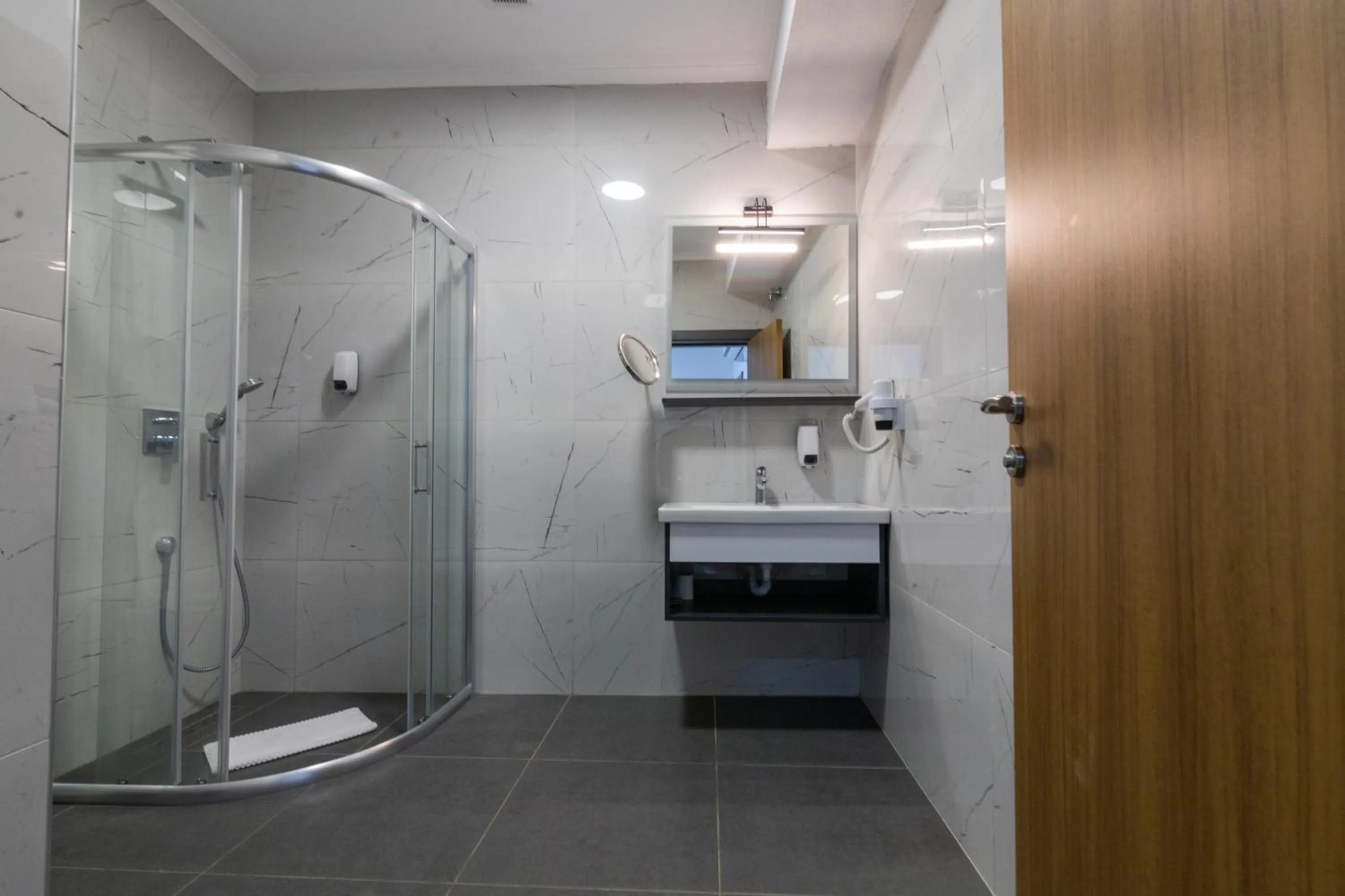 Bathroom in Fevzi Hoca Otel