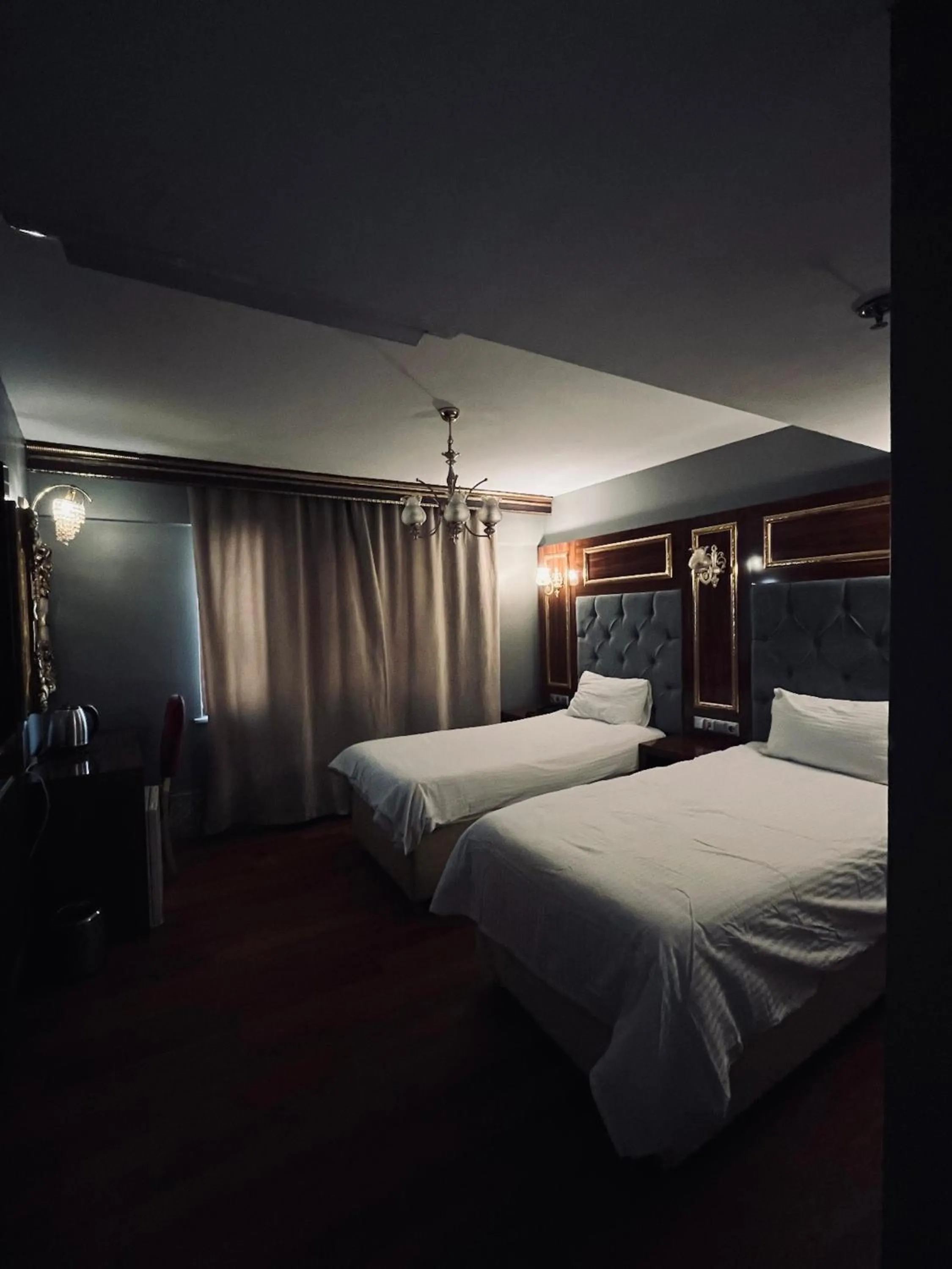 Photo of the whole room, Bed in Sahra Airport Hotel