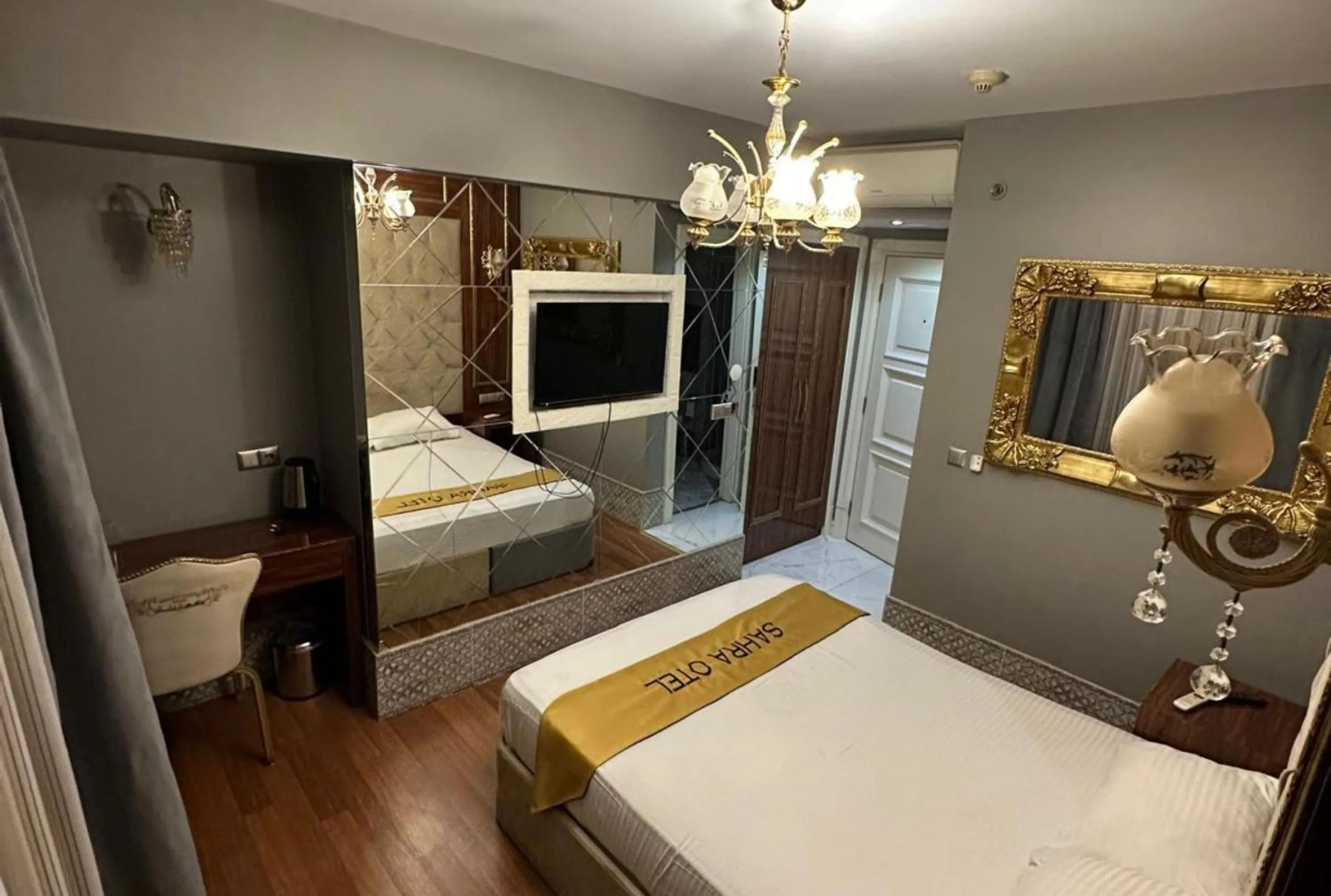 Bed in Sahra Airport Hotel