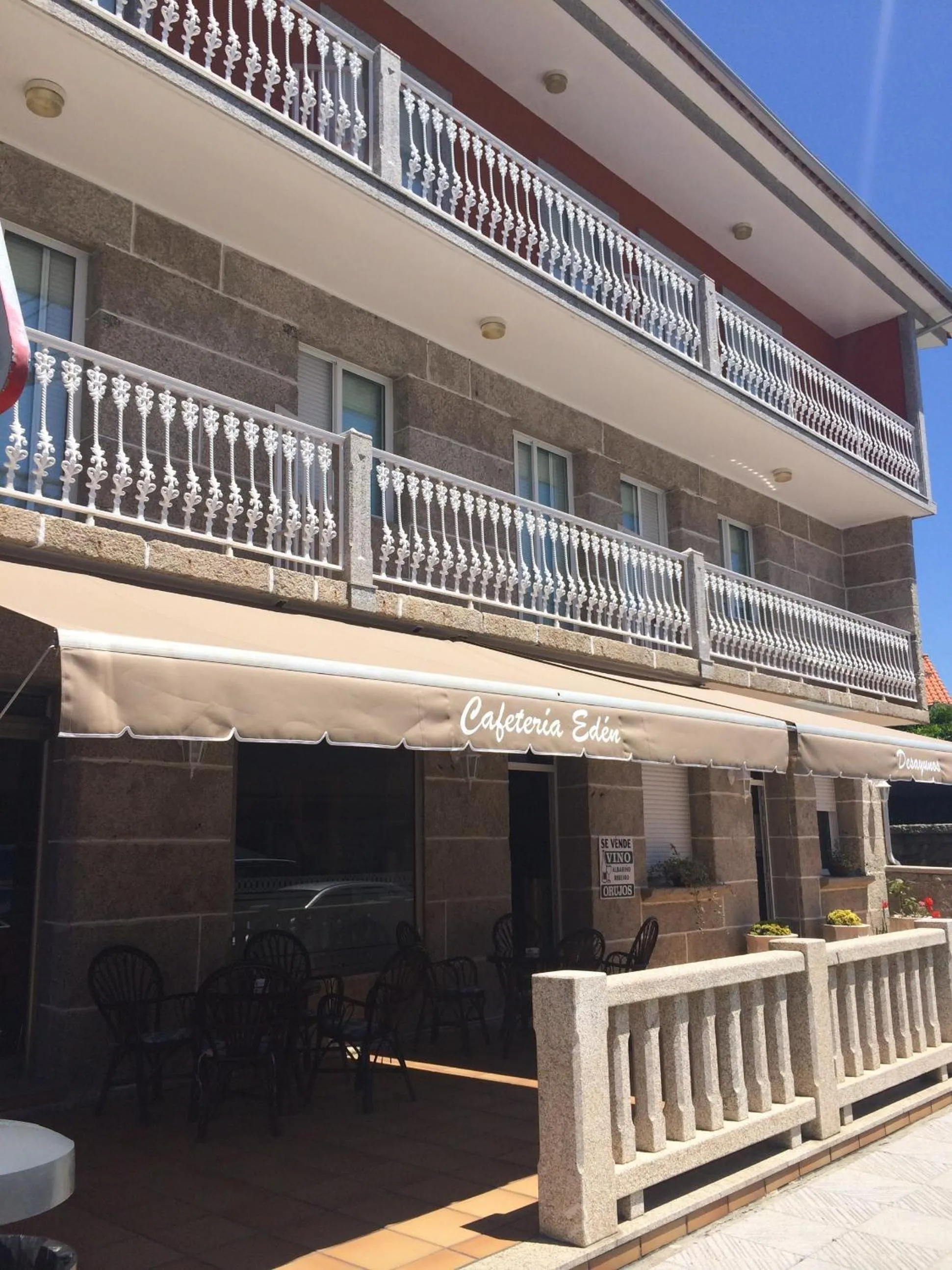 Property building in Hostal Eden
