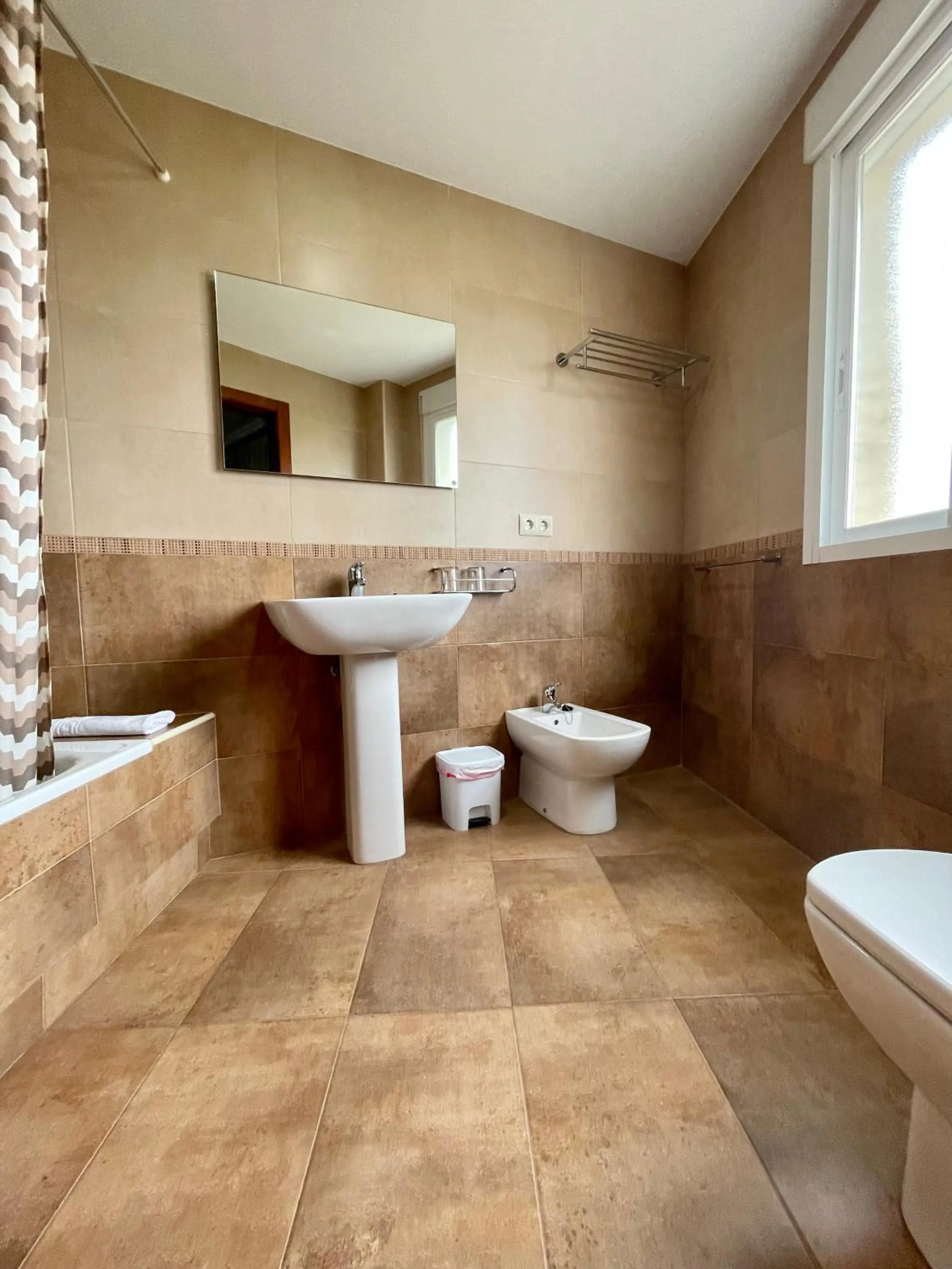 Bathroom in Hostal Eden